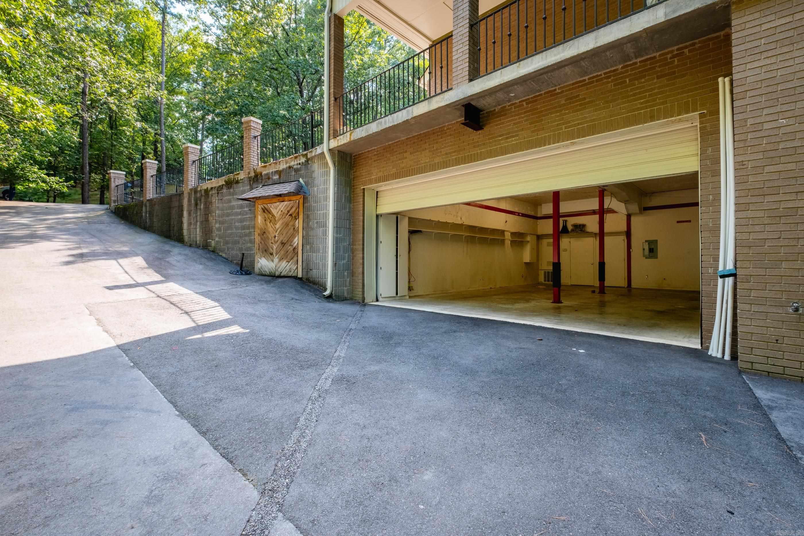 18 Hickory Hills  Little Rock, AR