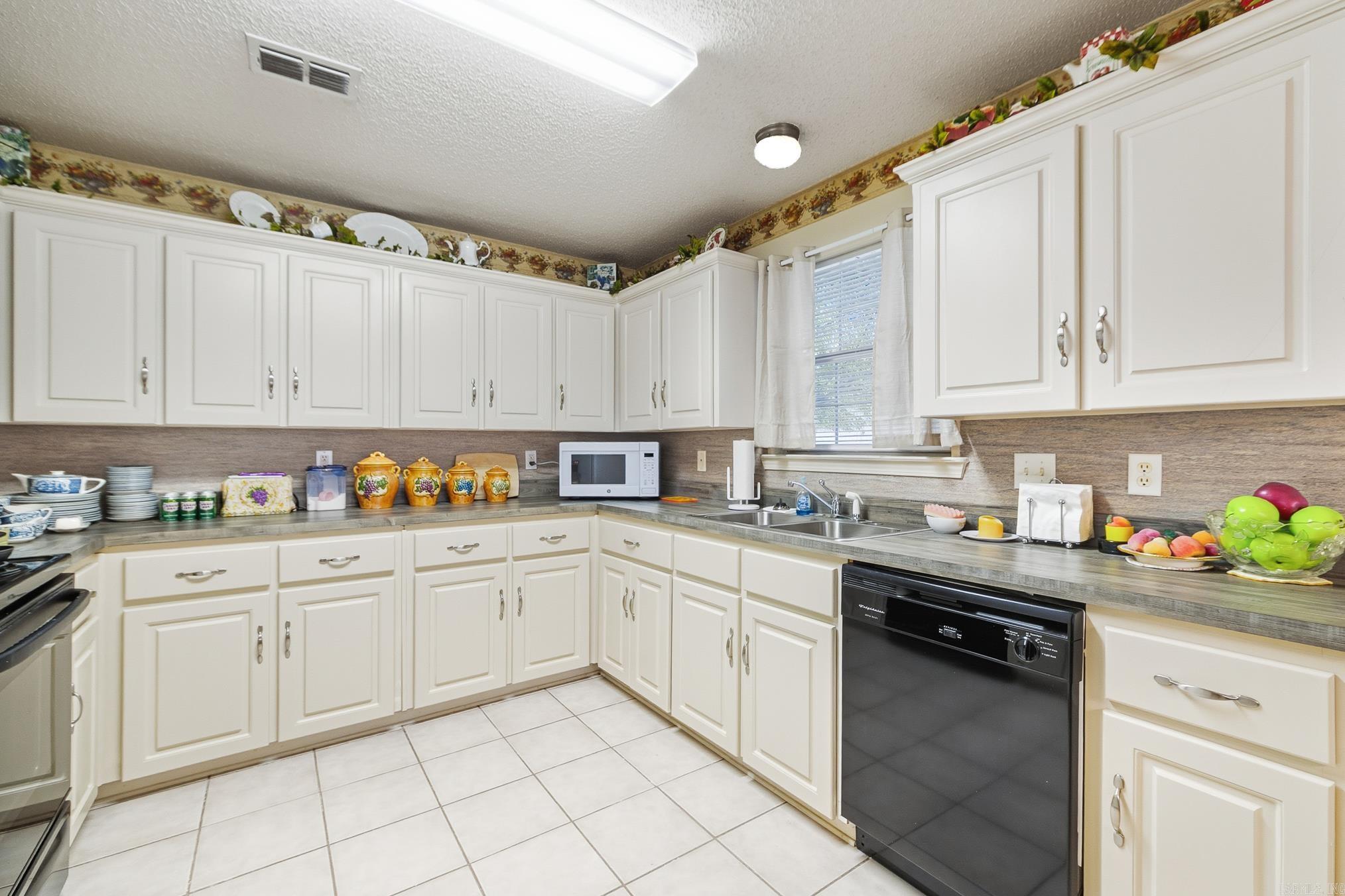 22 Willard  Ward, AR