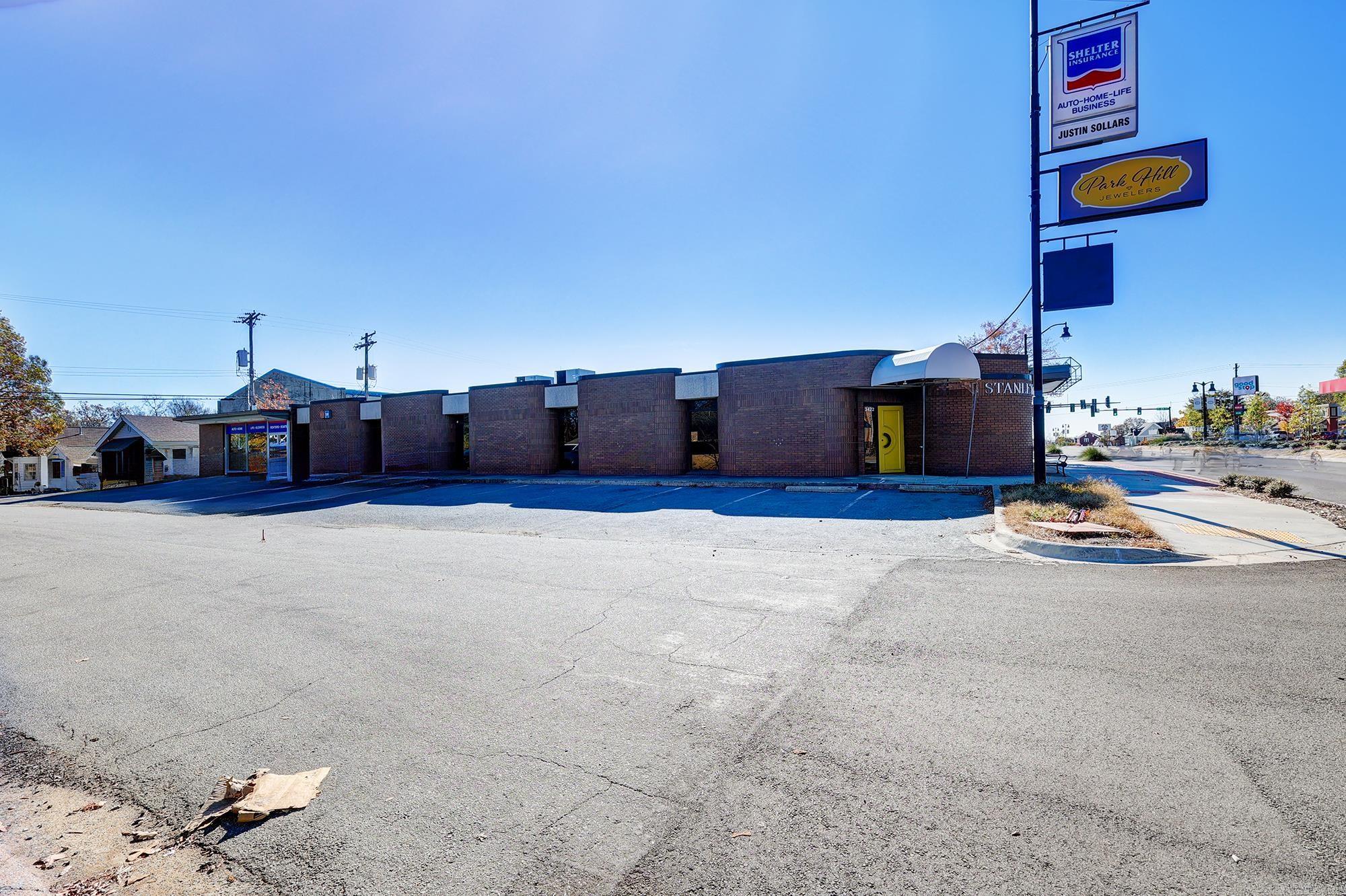 3422 John F Kennedy  North Little Rock, AR