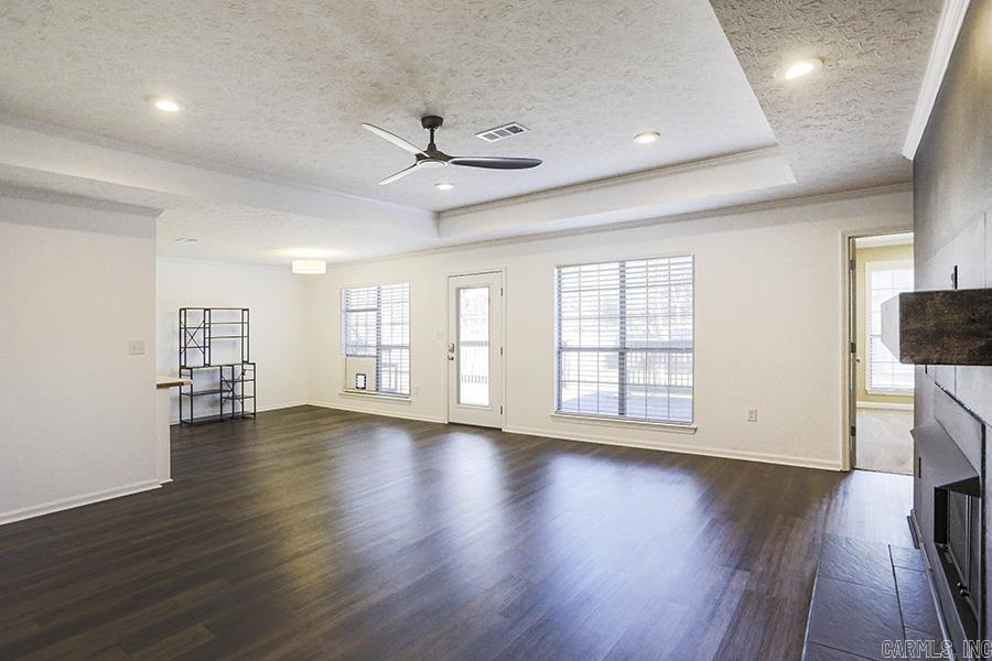 8 Garden Oaks Drive  Maumelle, AR