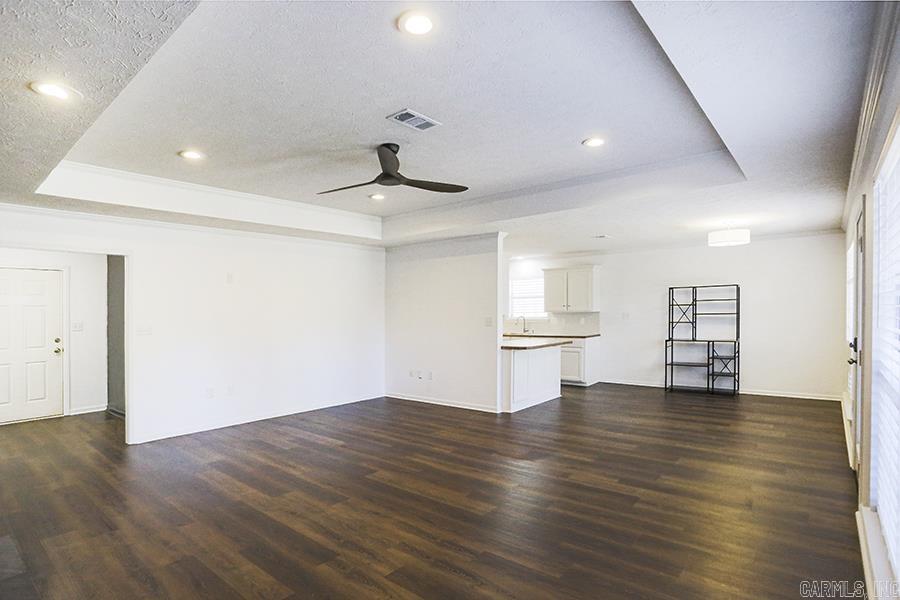 8 Garden Oaks Drive  Maumelle, AR