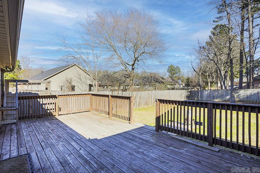 8 Garden Oaks Drive  Maumelle, AR