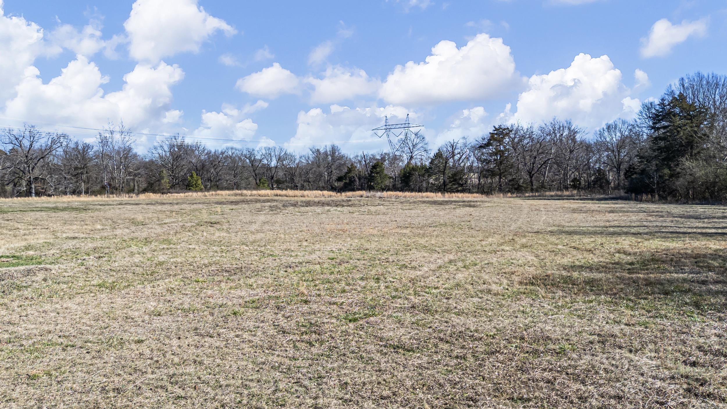 75 Round Rock  Russellville, AR