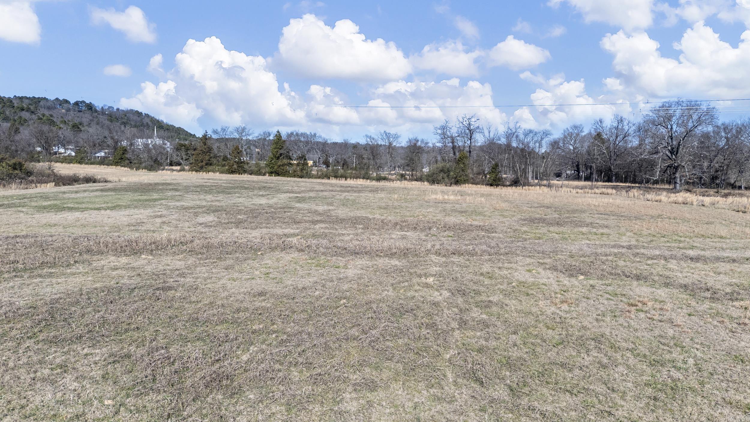 75 Round Rock  Russellville, AR