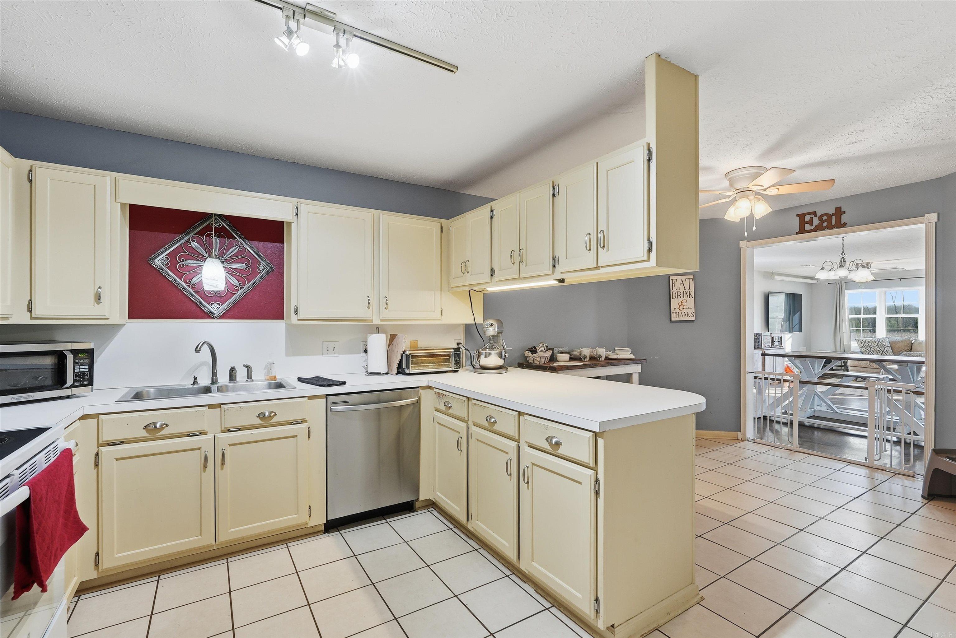 73 Protho Rd  Vilonia, AR