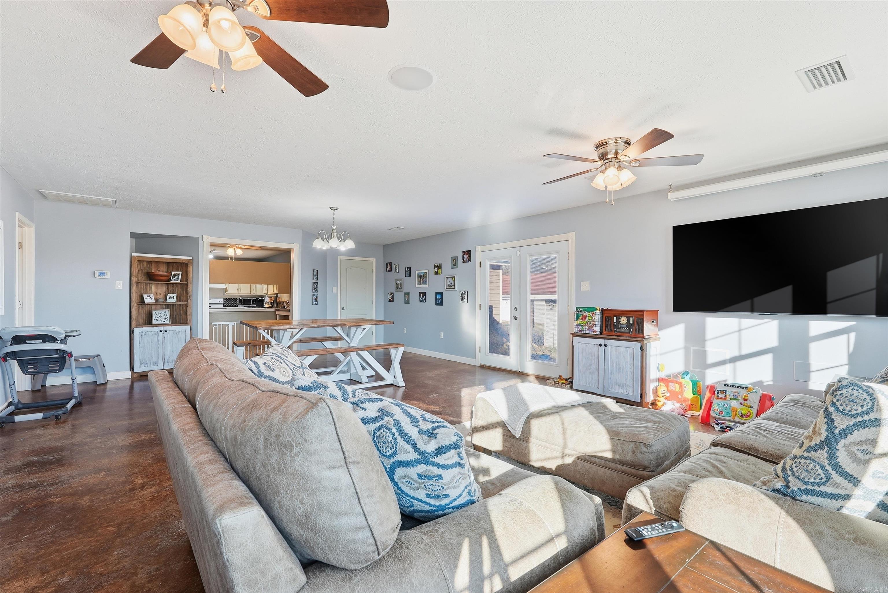 73 Protho Rd  Vilonia, AR