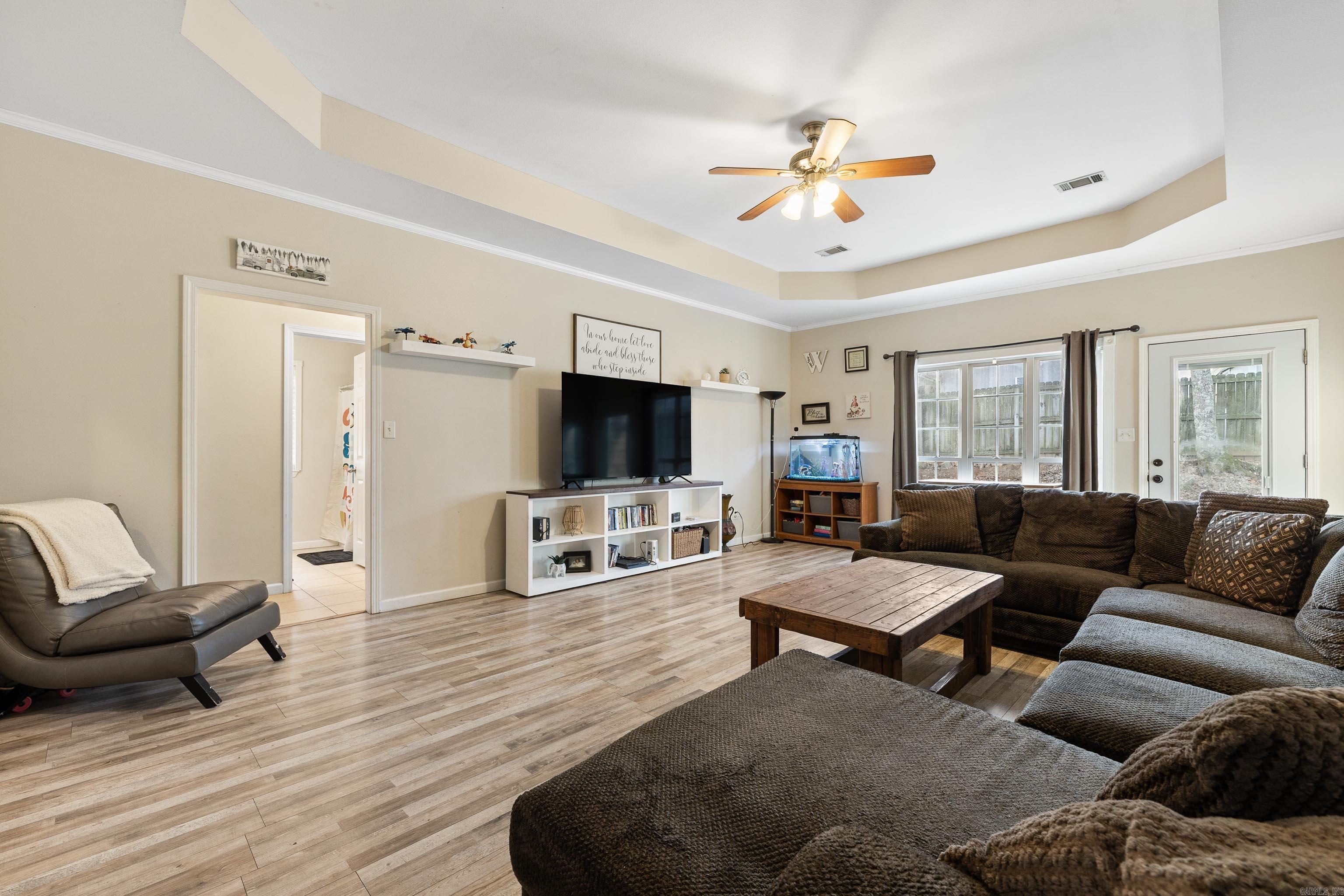 350 Meadow Creek  Haskell, AR