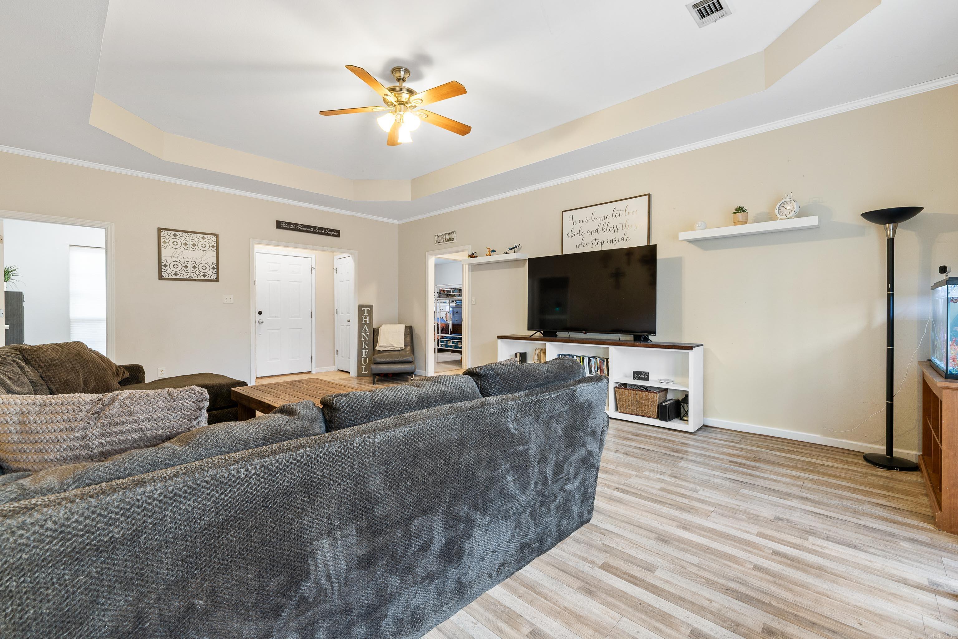 350 Meadow Creek  Haskell, AR