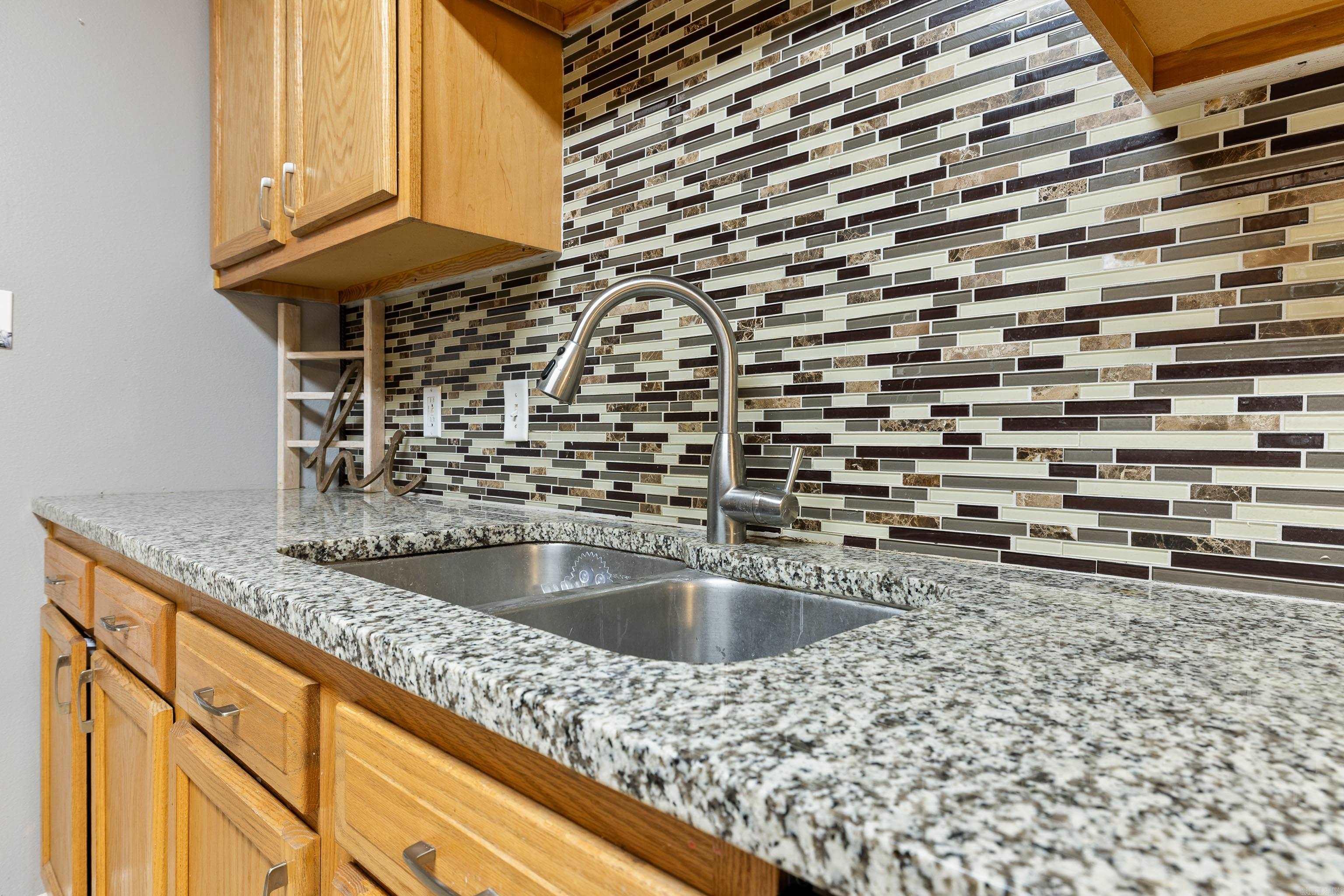 350 Meadow Creek  Haskell, AR