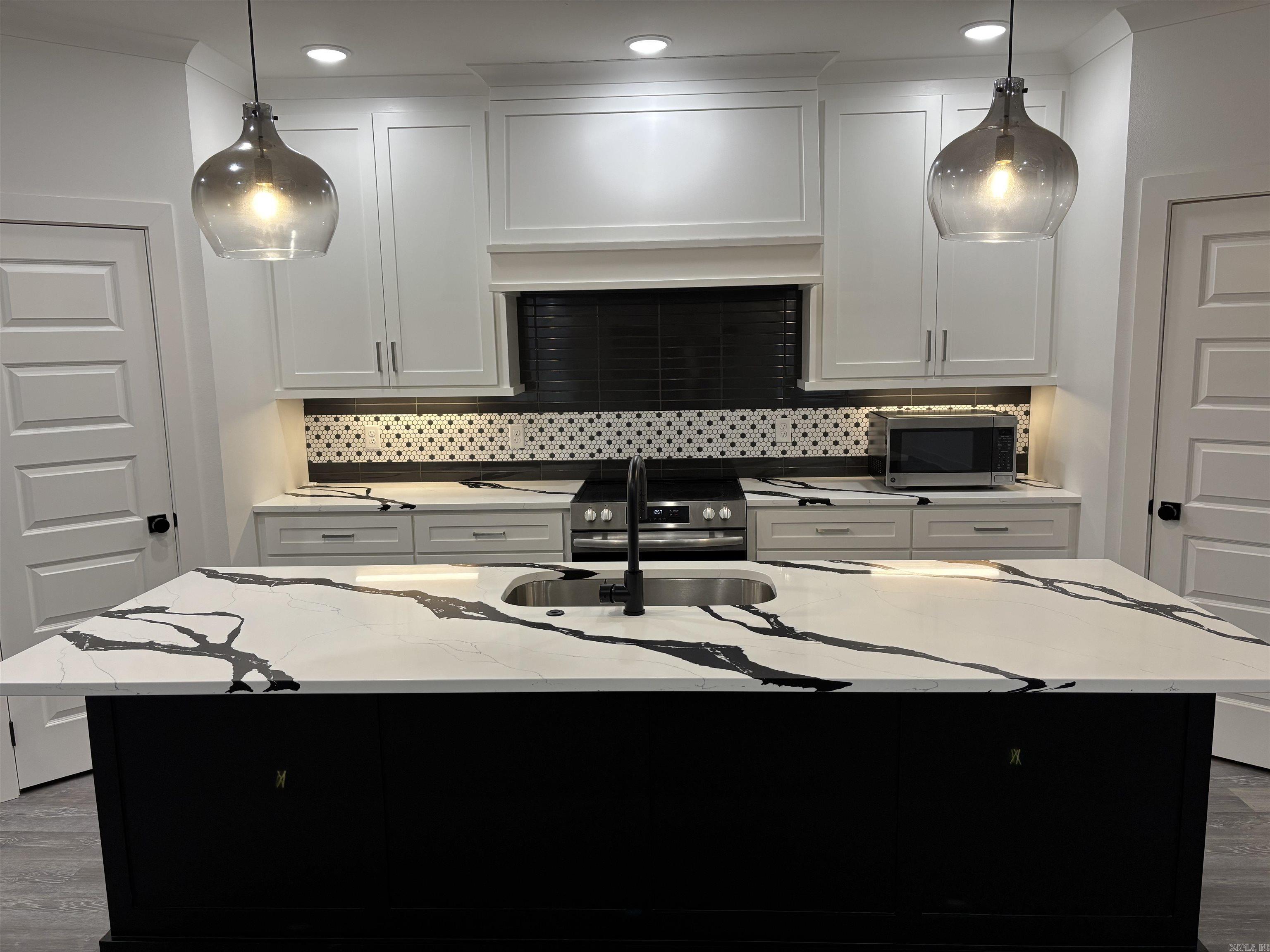 123 Edgewood  Little Rock, AR