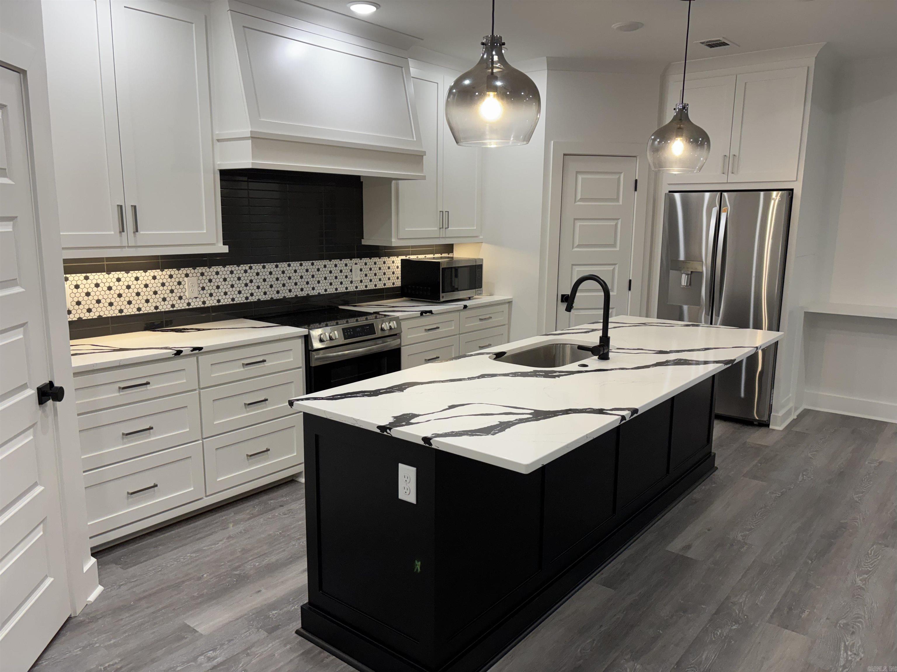 123 Edgewood  Little Rock, AR