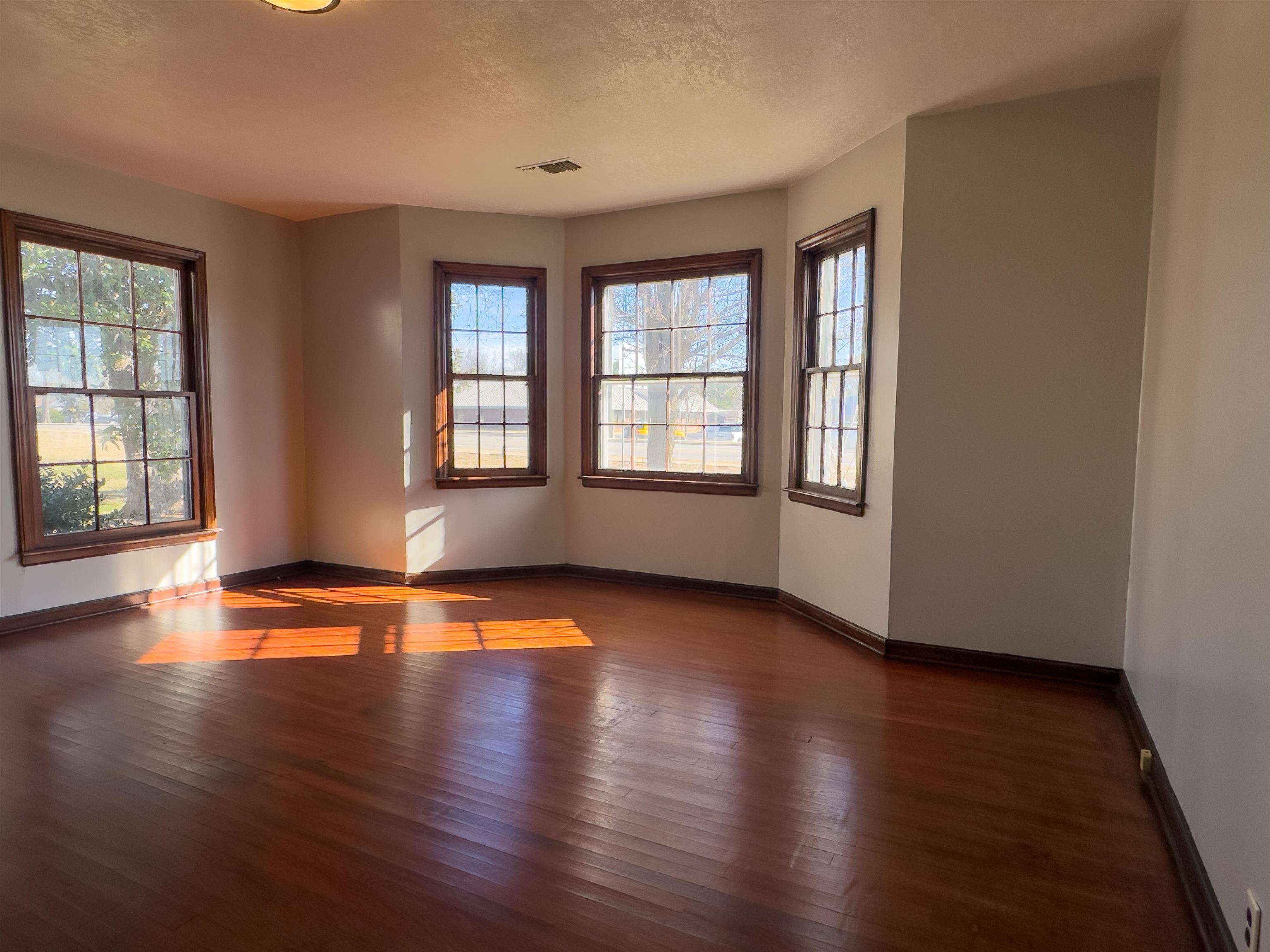 617 Ash Flat  Ash Flat, AR