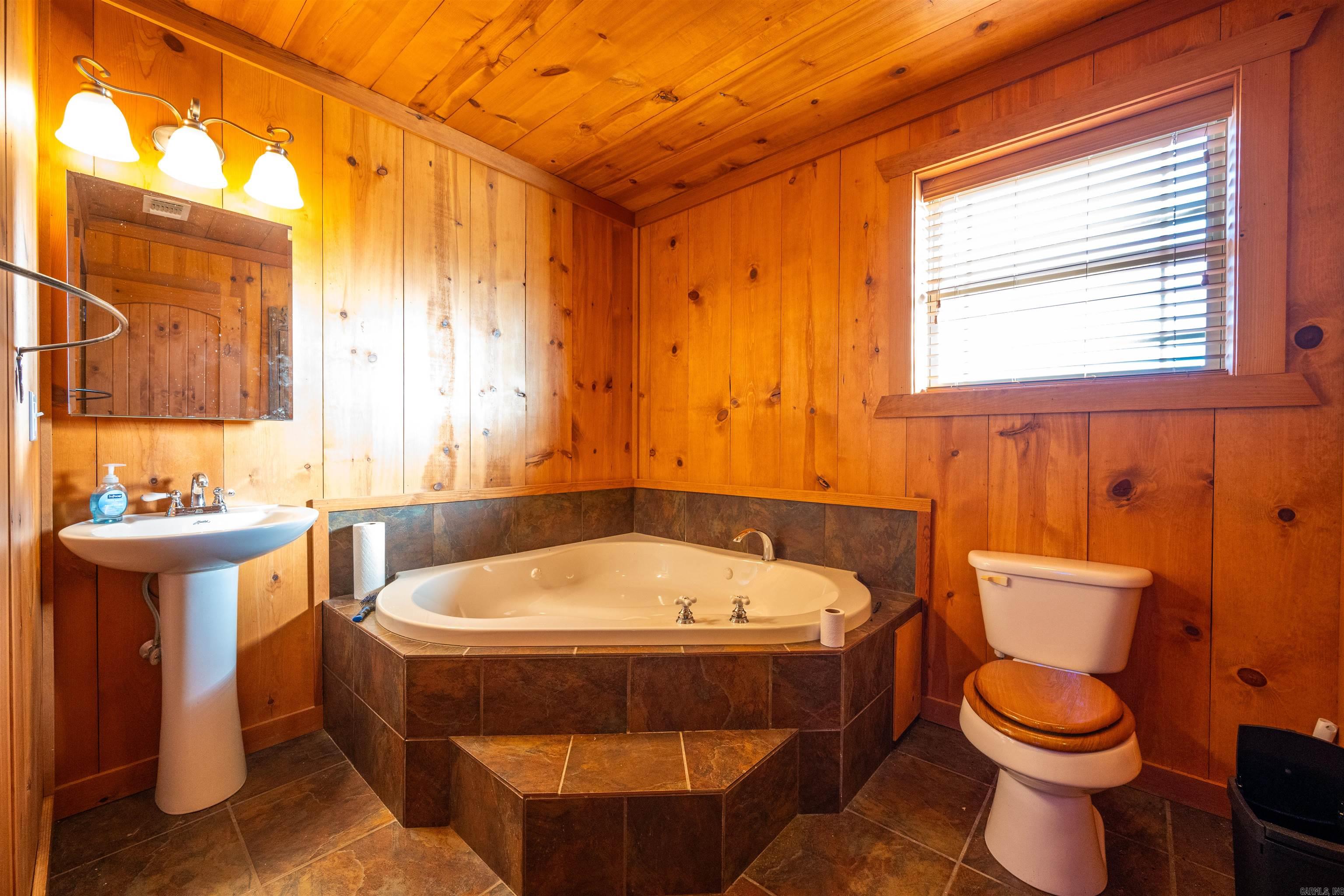 103 Tyler  Melbourne, AR