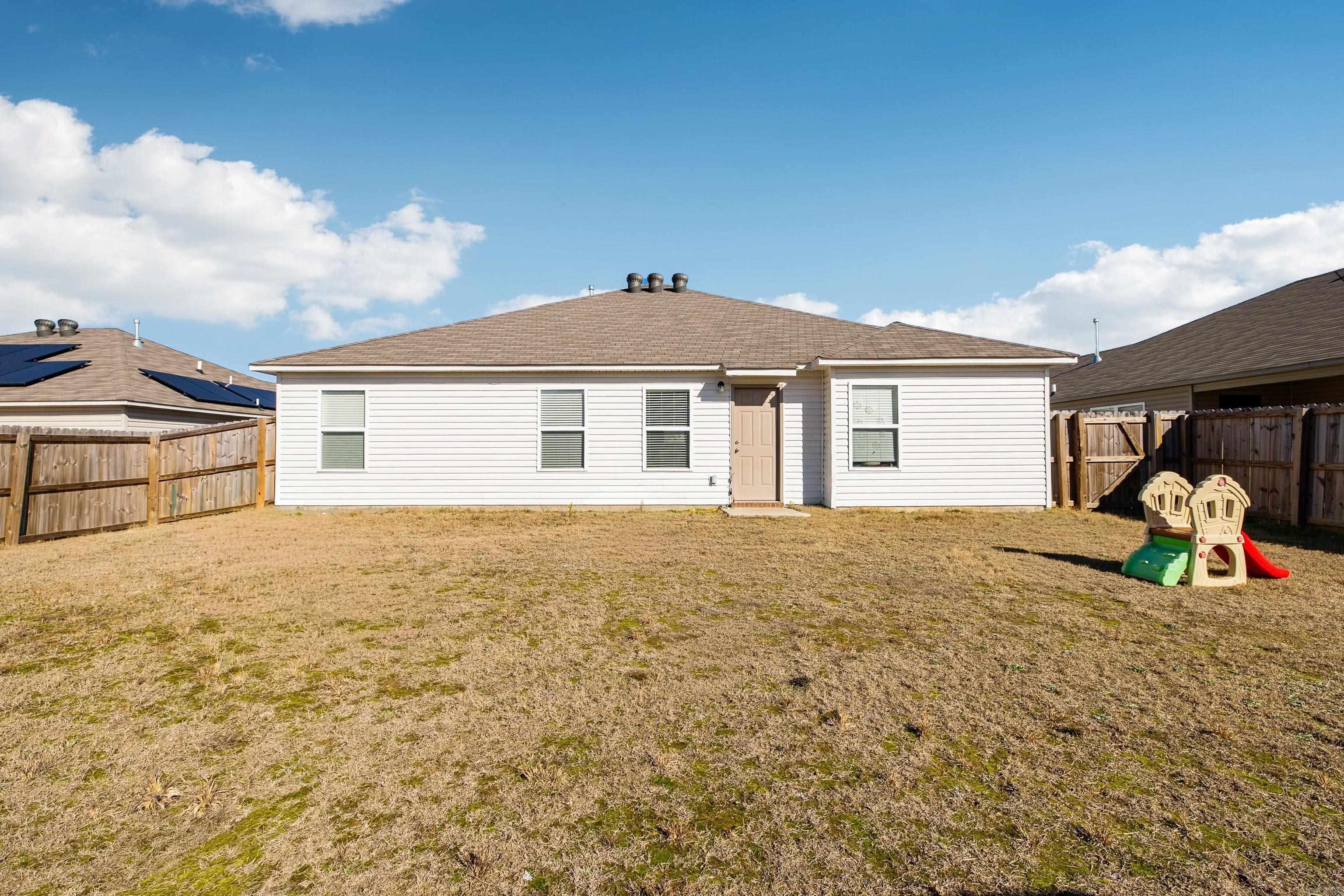 4033 Kings River Trl  Bauxite, AR