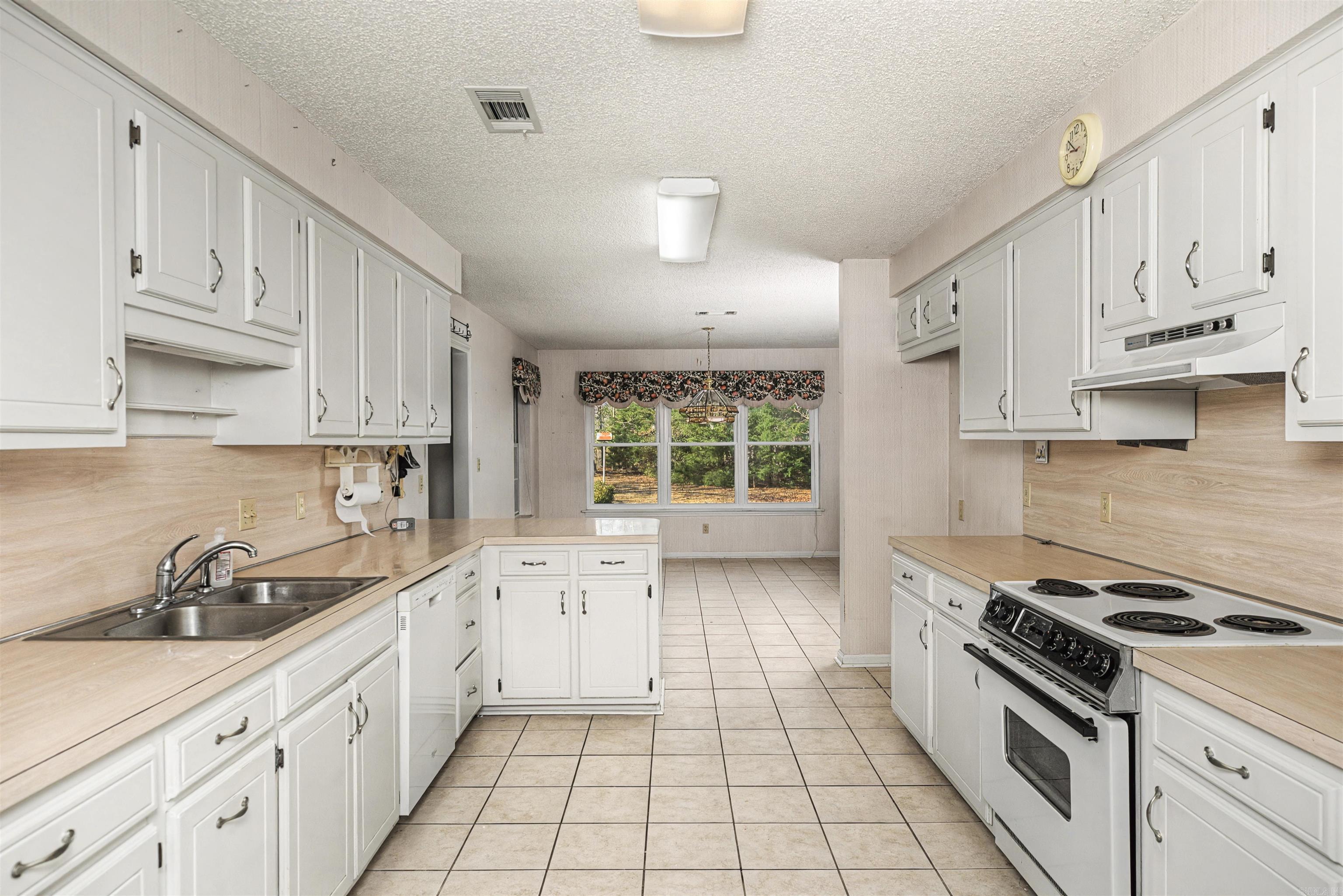 3 Hampton Place  Pine Bluff, AR