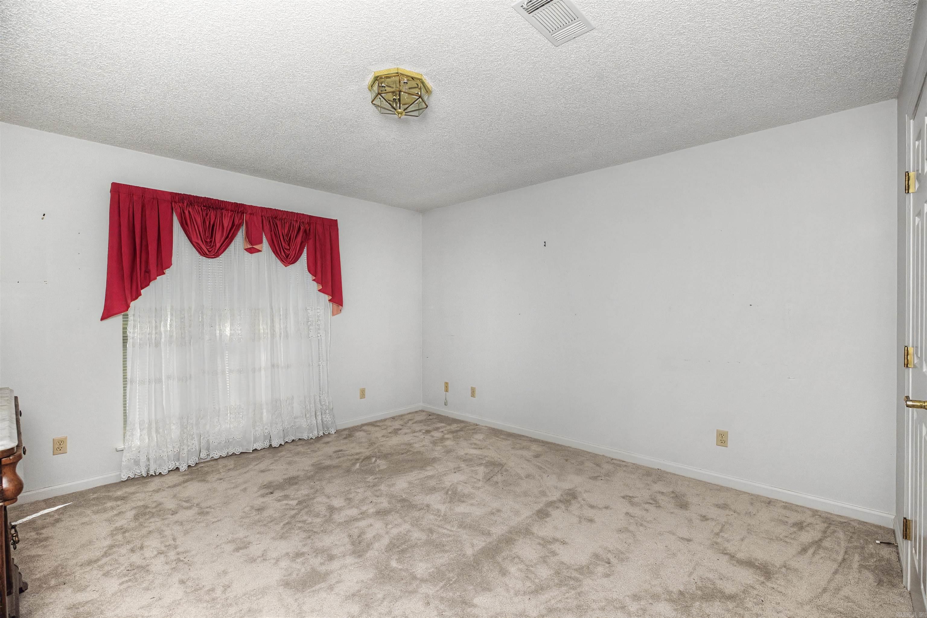 3 Hampton Place  Pine Bluff, AR