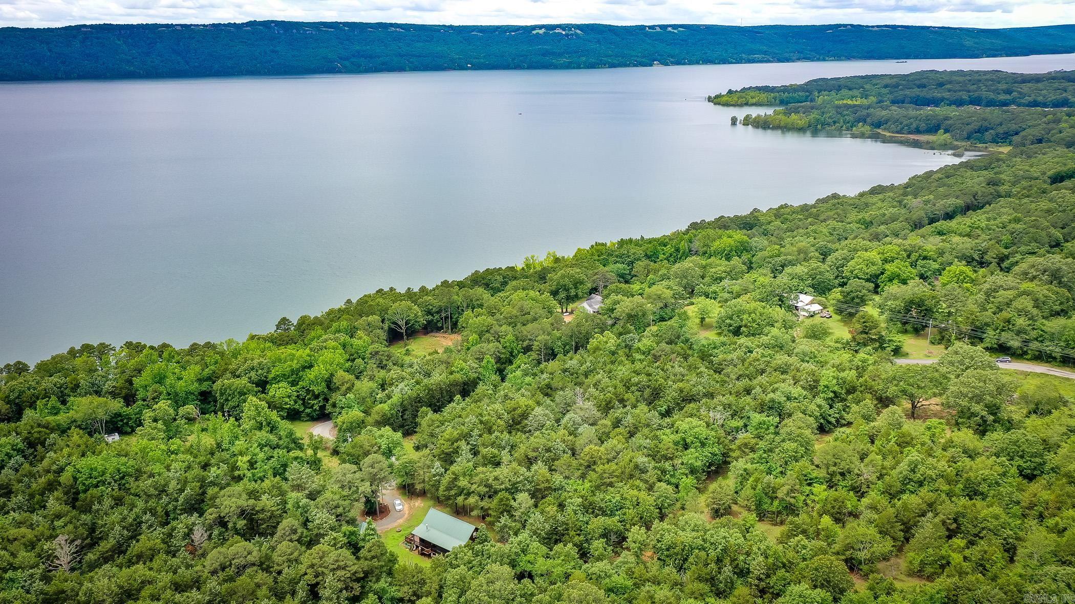 1631 Fox Chase  Greers Ferry, AR