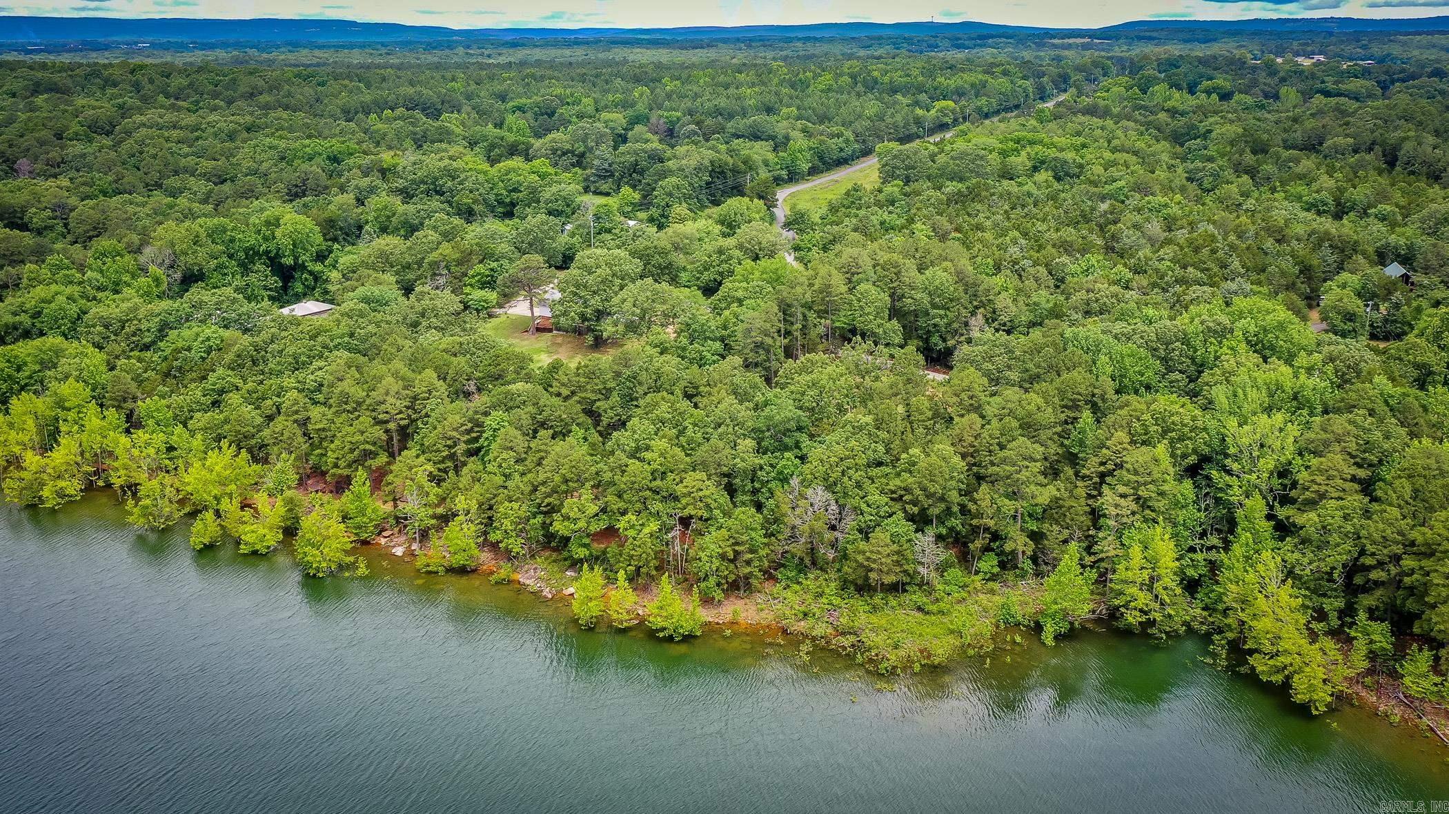 1631 Fox Chase  Greers Ferry, AR