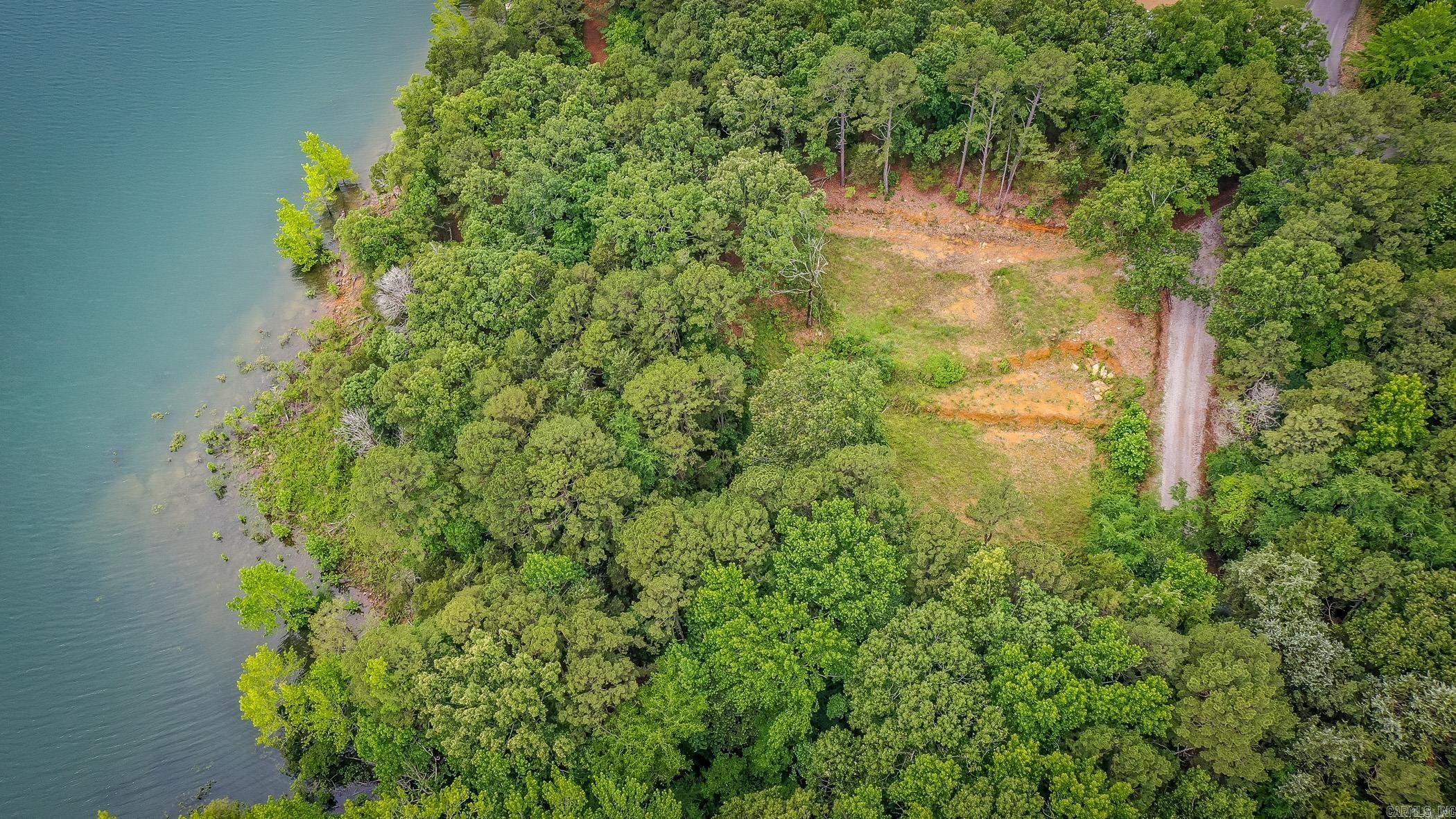 1631 Fox Chase  Greers Ferry, AR