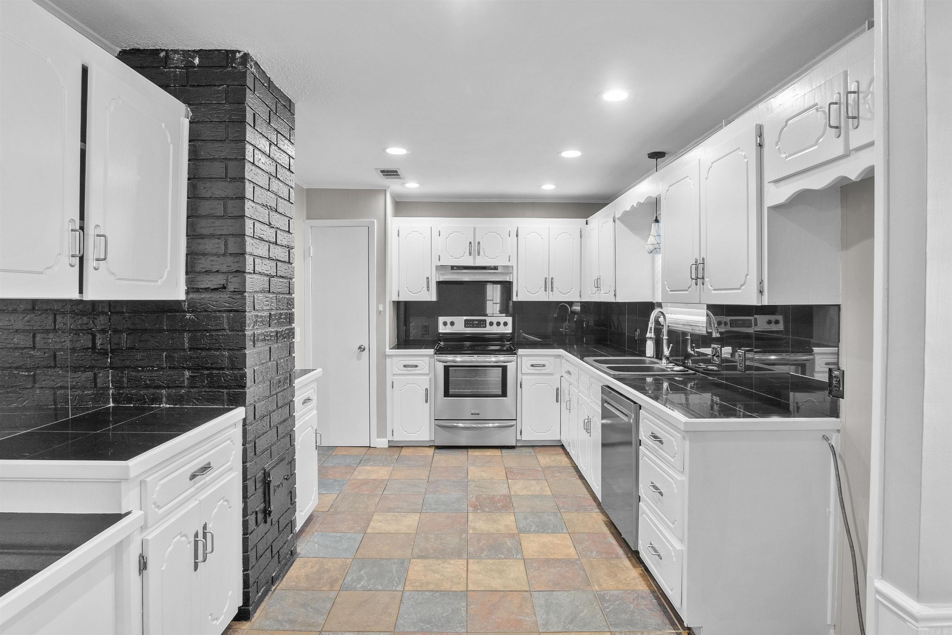 6030 Hwy 319  Austin, AR