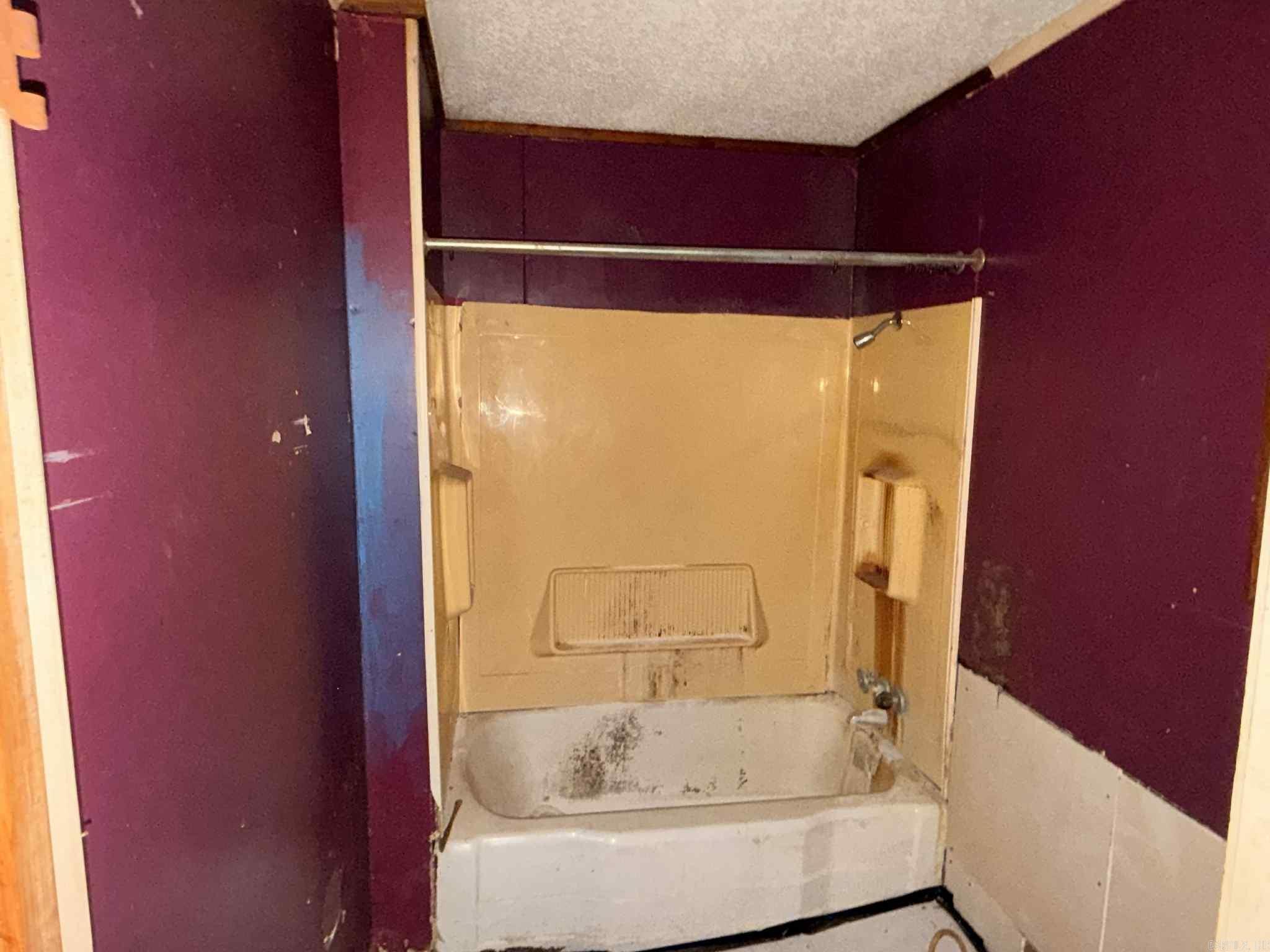 1734 E Circle  Pine Bluff, AR