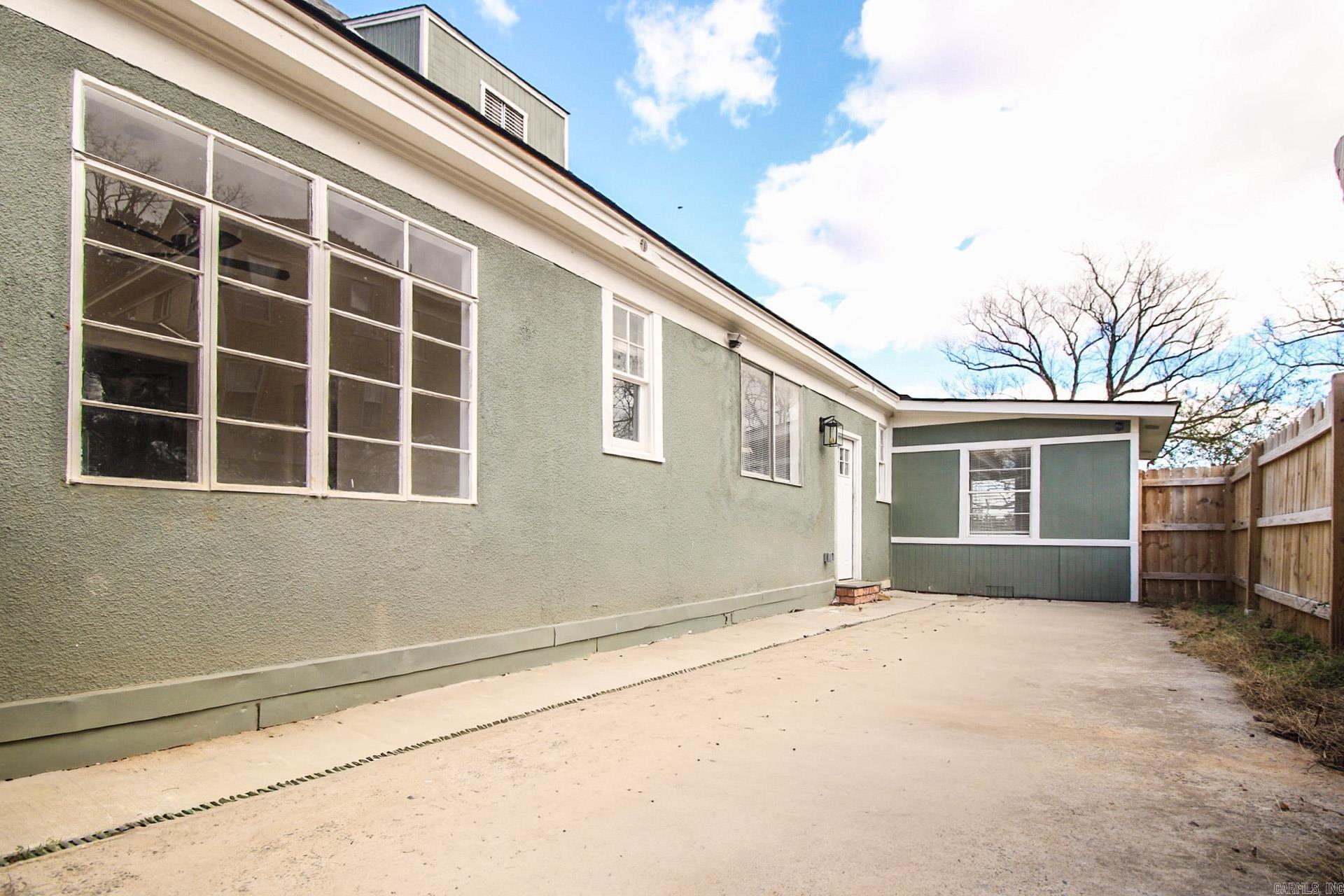 1623 W 24th  Little Rock, AR