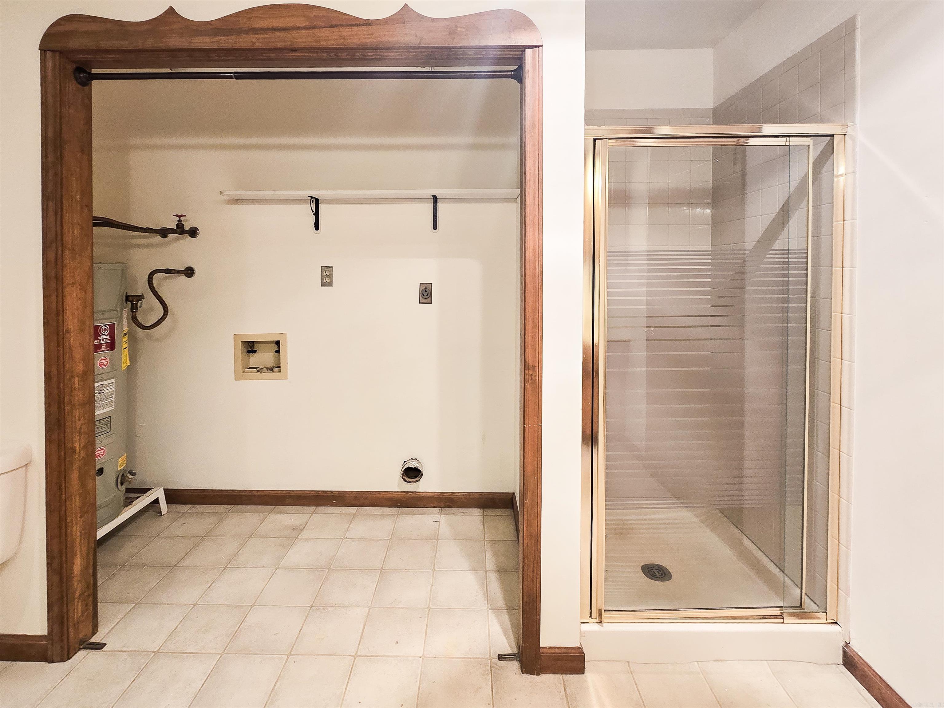 212 Rock Hill  Fairfield Bay, AR