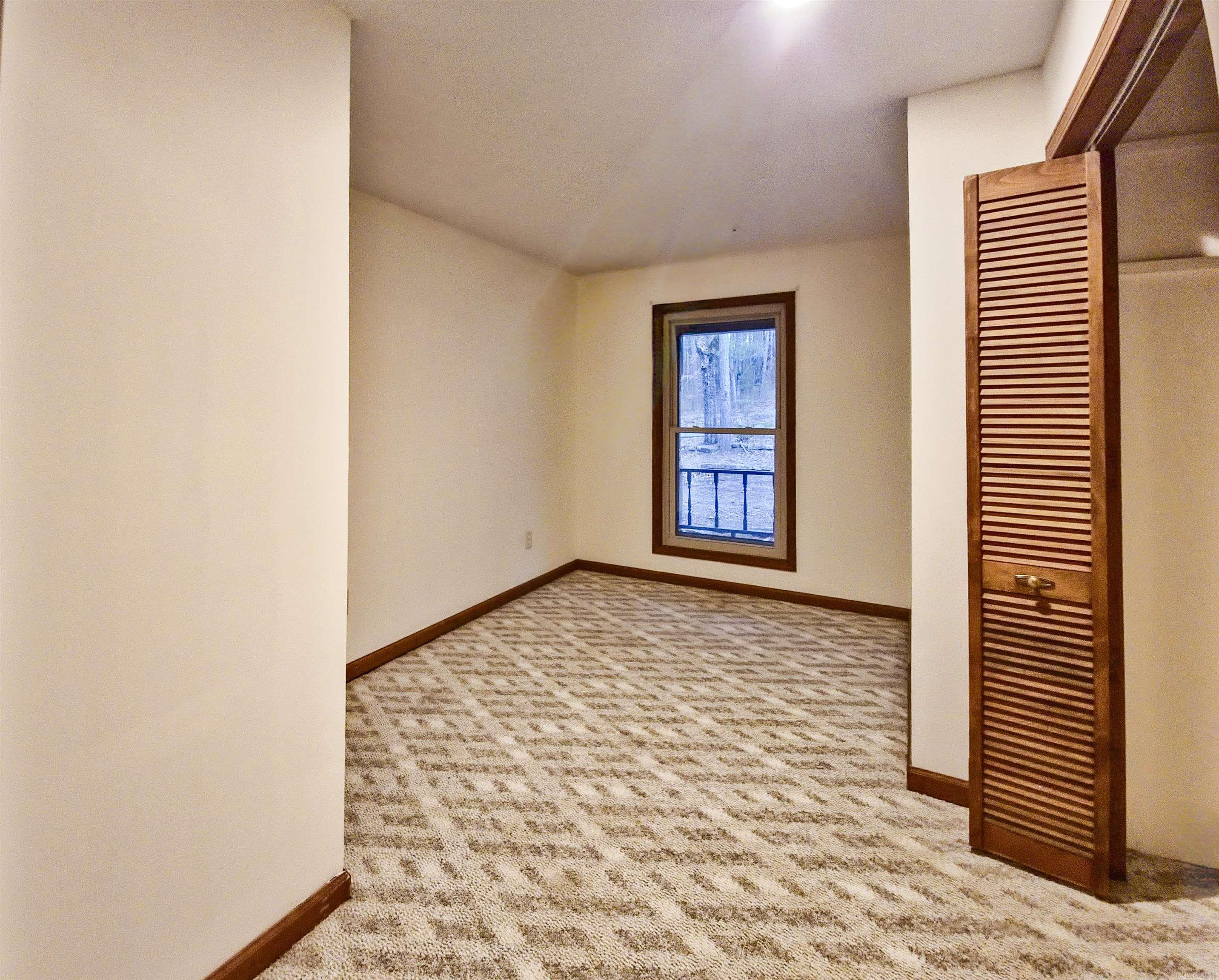 212 Rock Hill  Fairfield Bay, AR