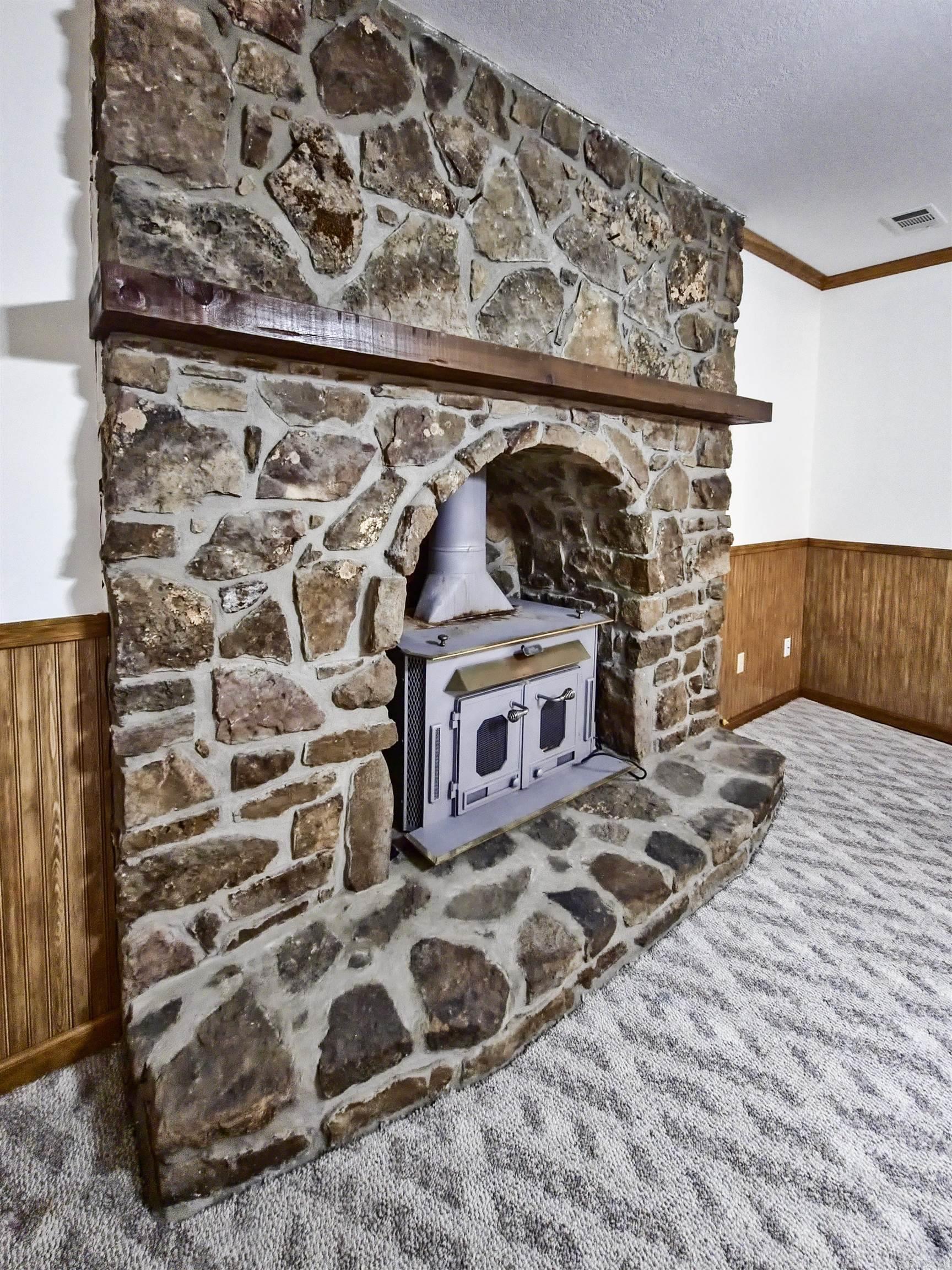 212 Rock Hill  Fairfield Bay, AR