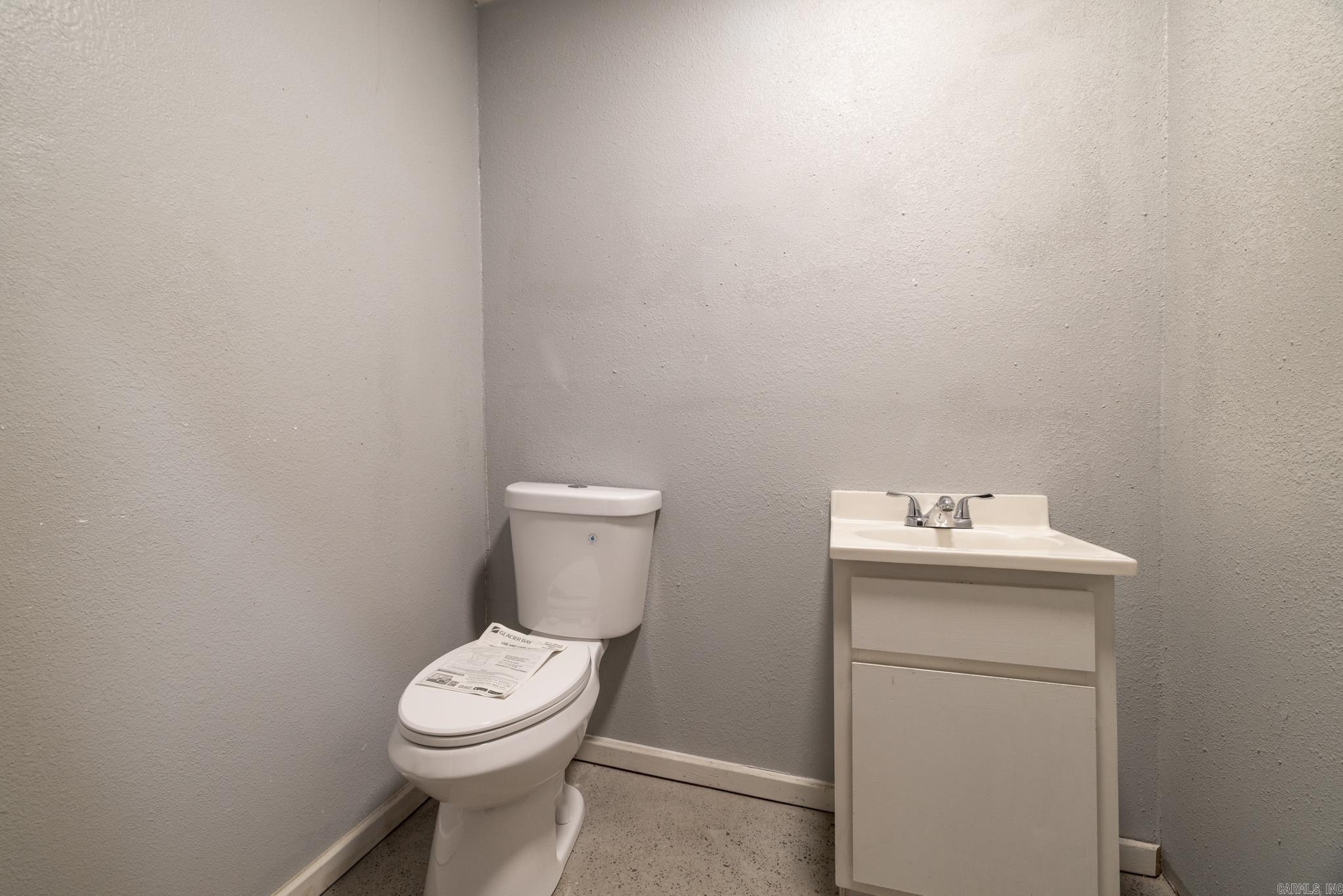 1595 N Elm  Gurdon, AR