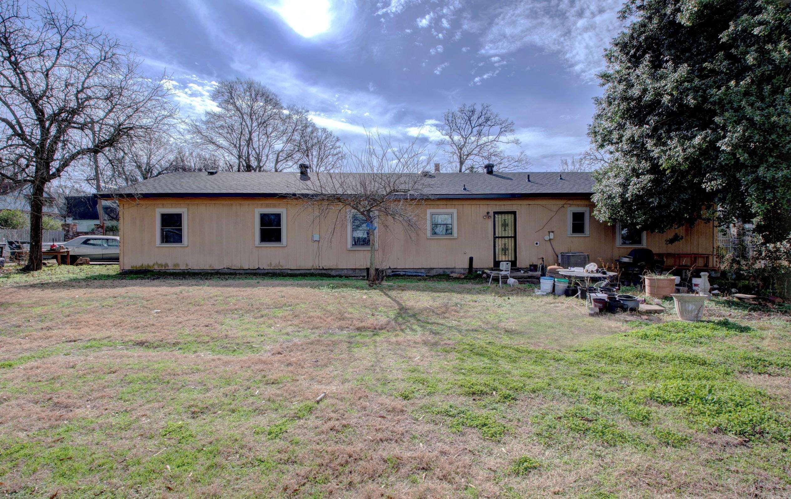 2023 S Izard St  Little Rock, AR