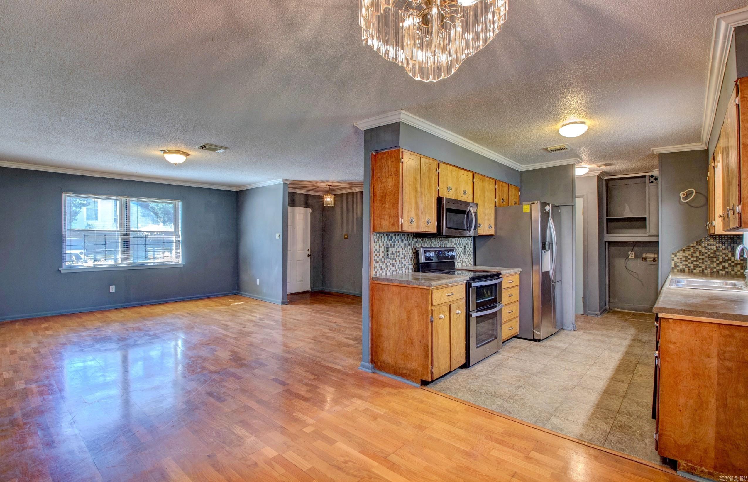 2023 S Izard St Little Rock, AR 72206