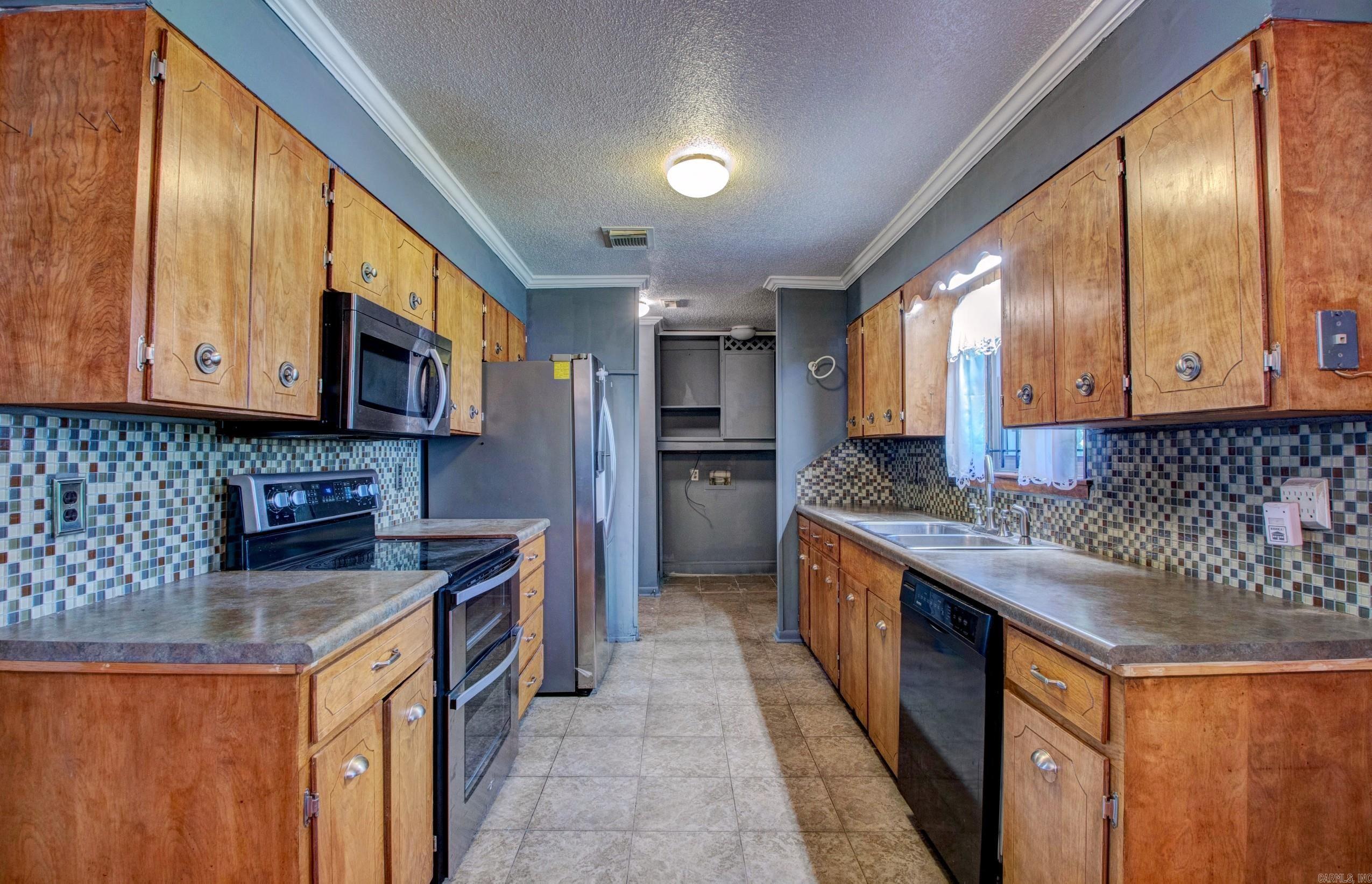 2023 S Izard St Little Rock, AR 72206