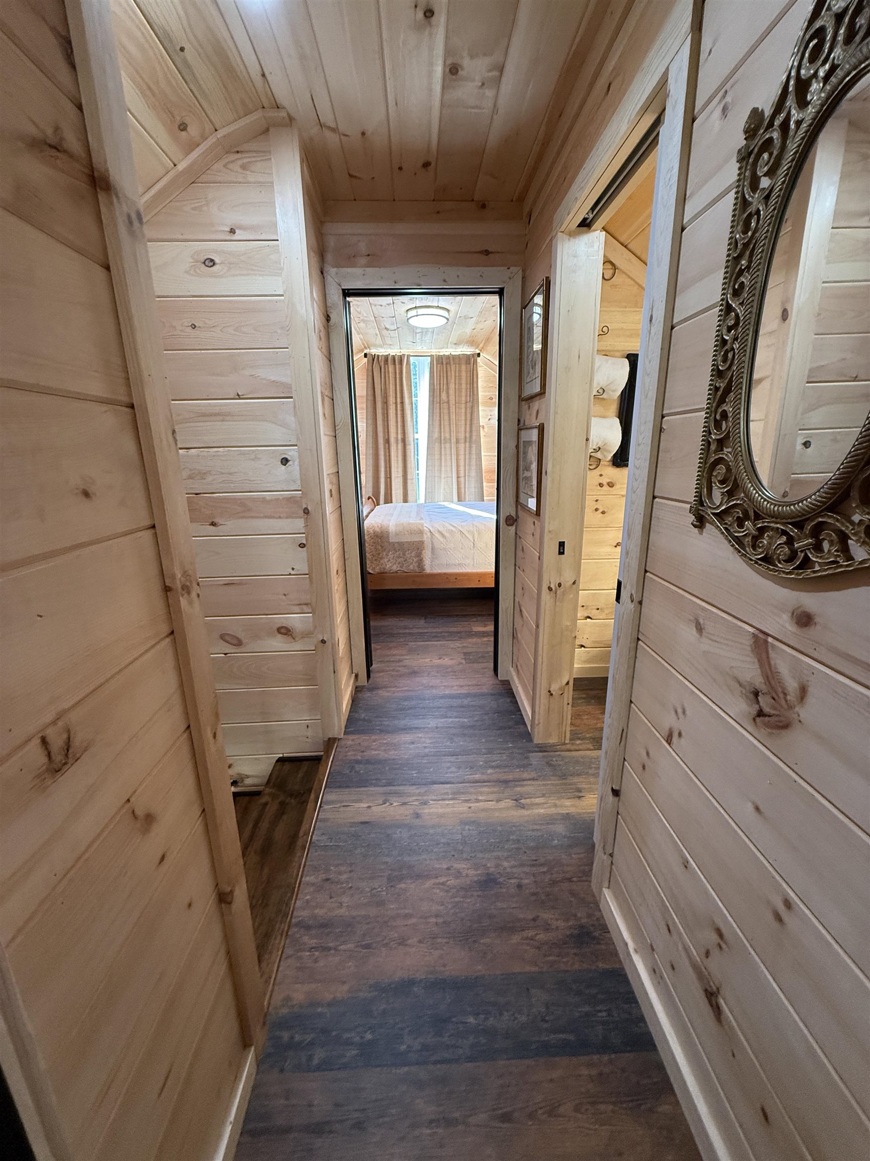 75 E Schoolhouse Hollow Road  Mountain View, AR