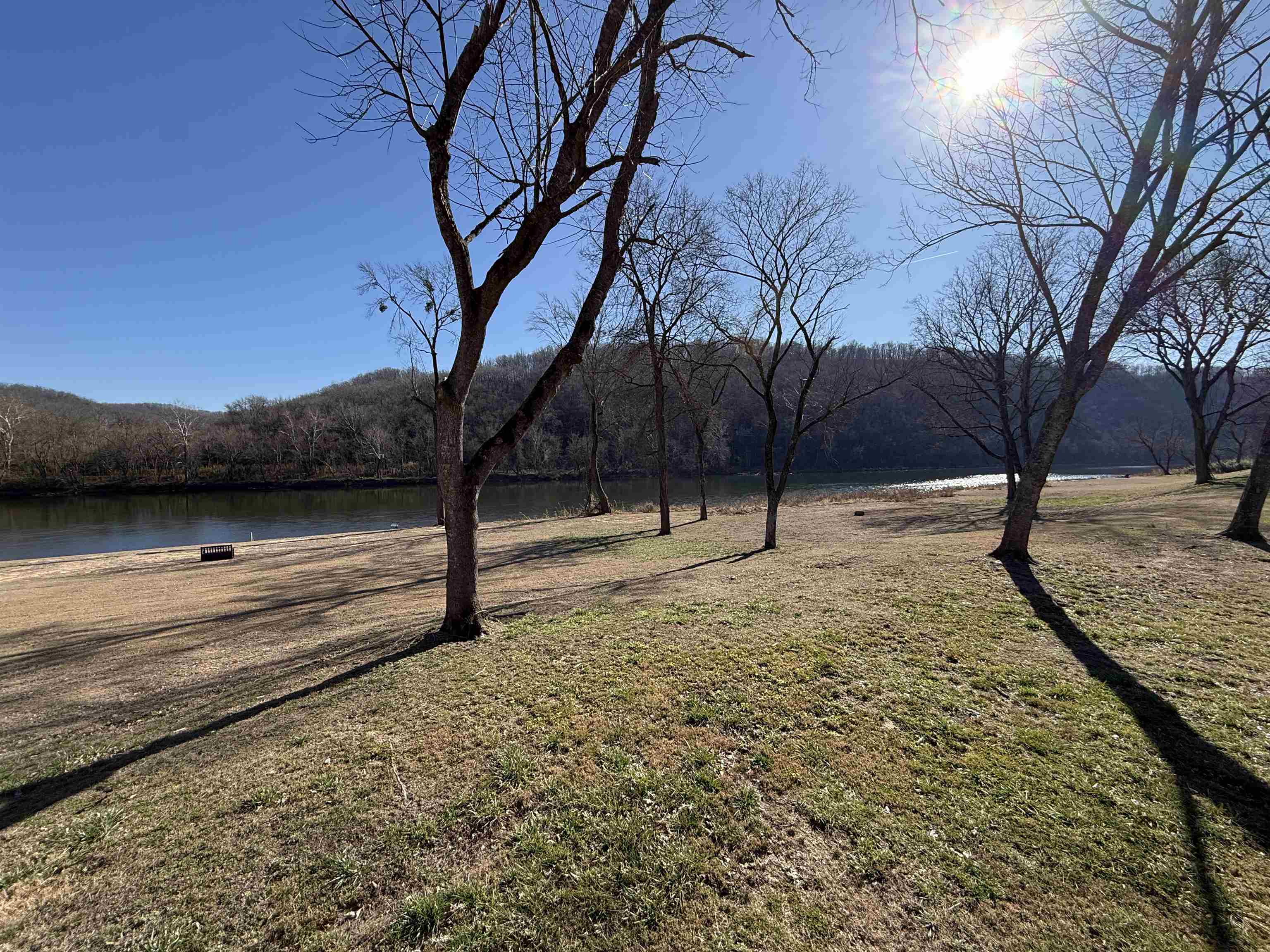 75 E Schoolhouse Hollow Road  Mountain View, AR