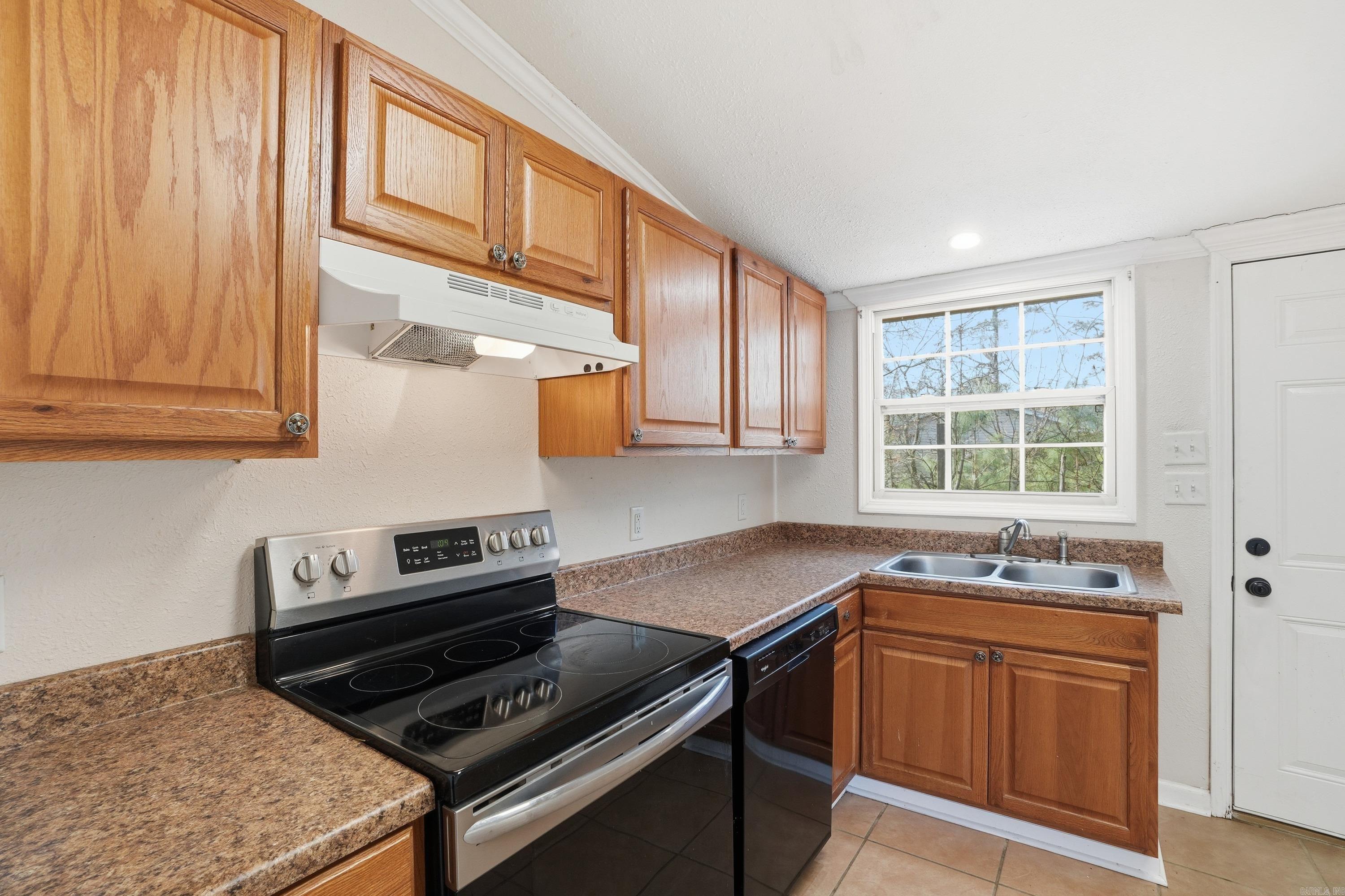 8911 and 8913 Johnson  Mabelvale, AR