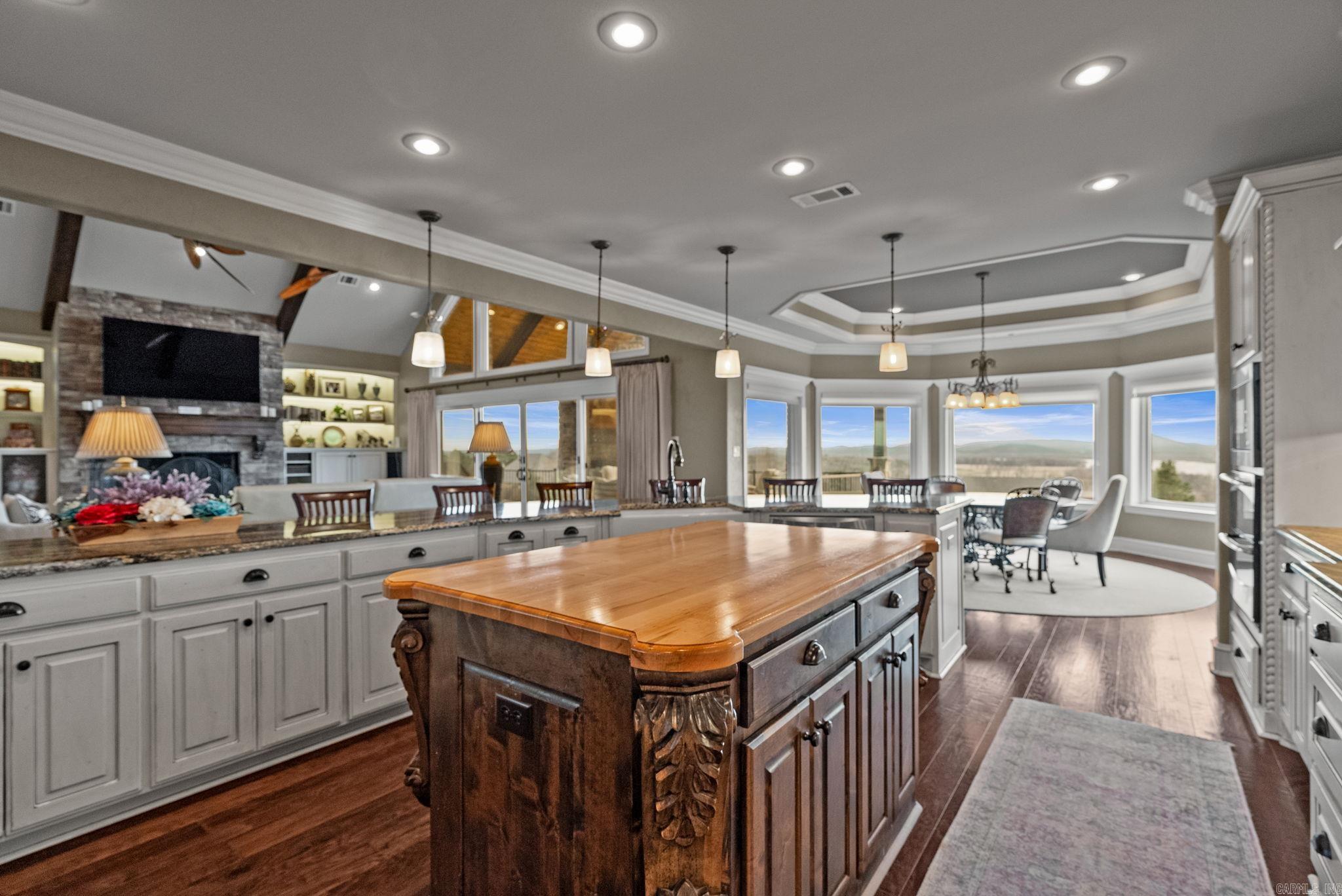 15716 Summit View  North Little Rock, AR