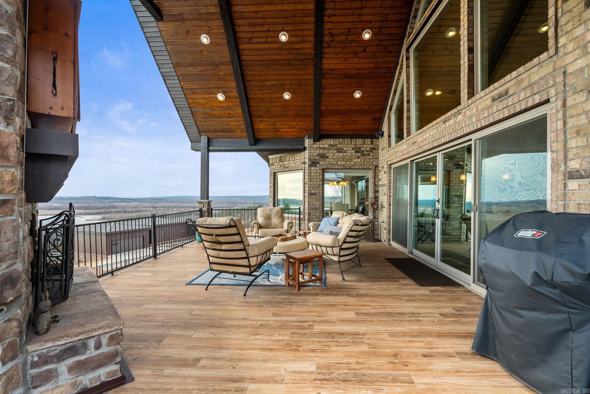 15716 Summit View  North Little Rock, AR