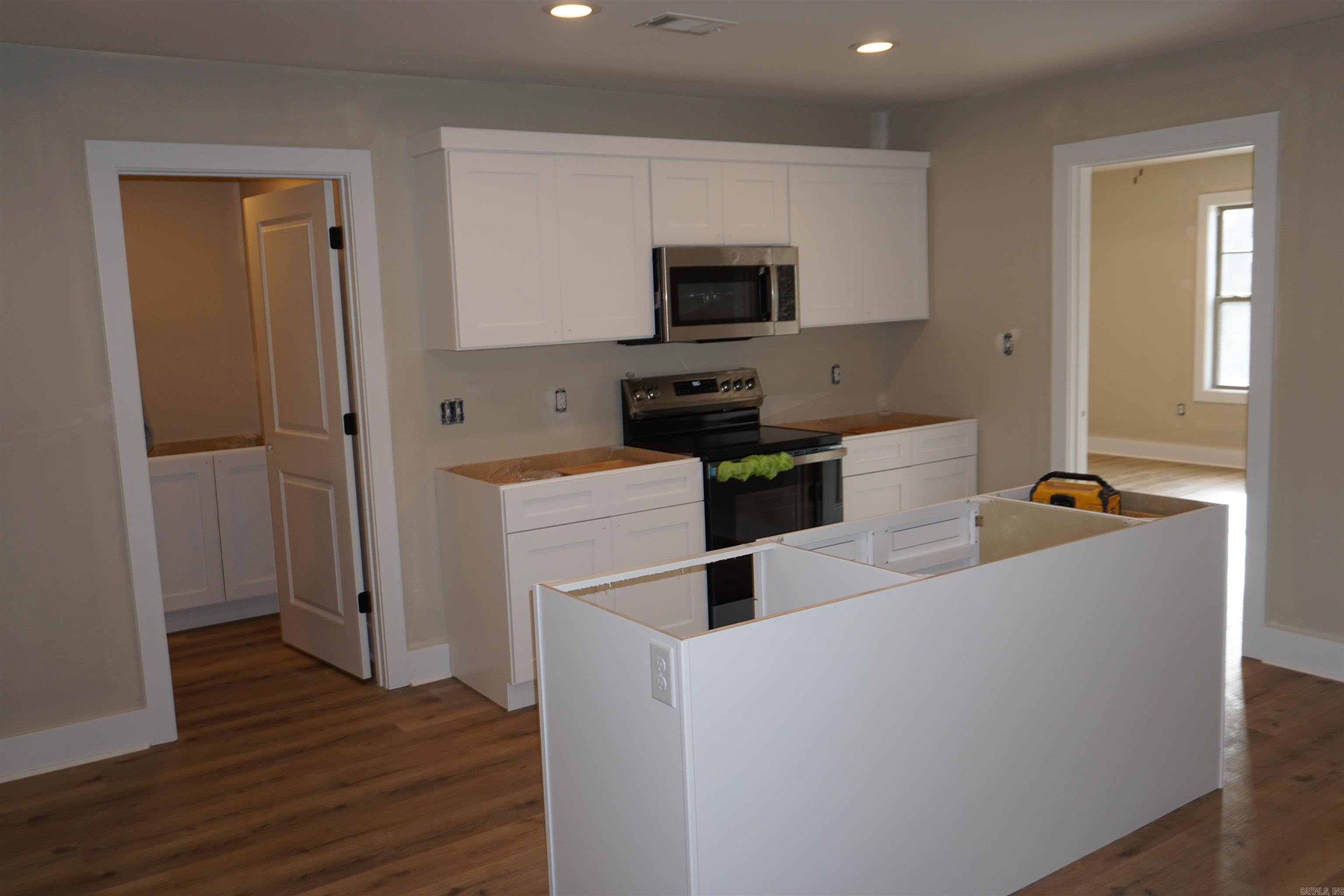 1061 Mark Cir  Jonesboro, AR