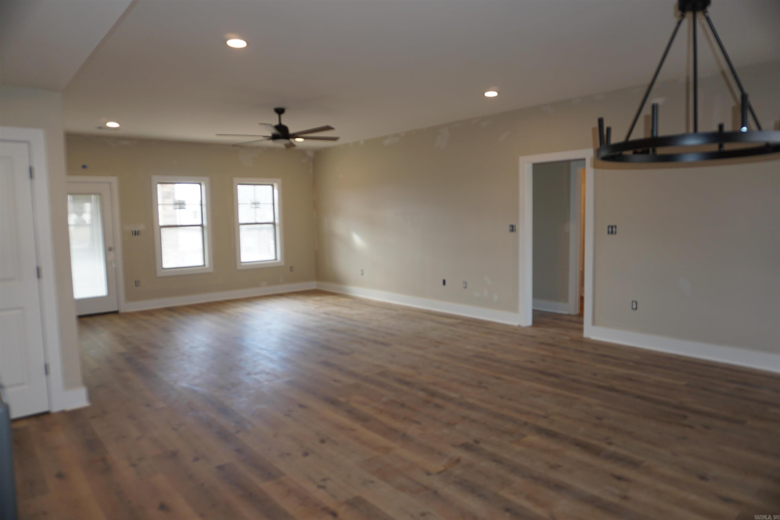 1061 Mark Cir  Jonesboro, AR