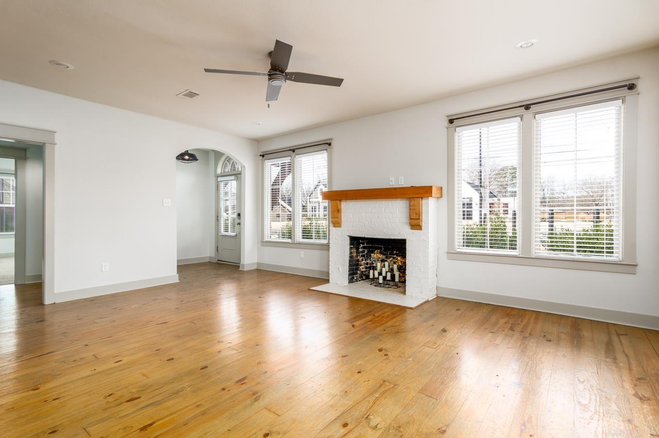 846 Donaghey  Conway, AR