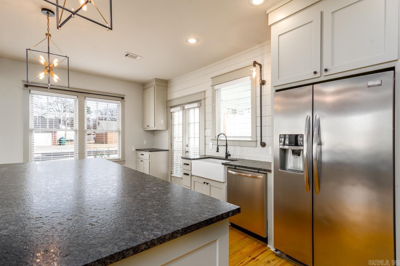 846 Donaghey  Conway, AR