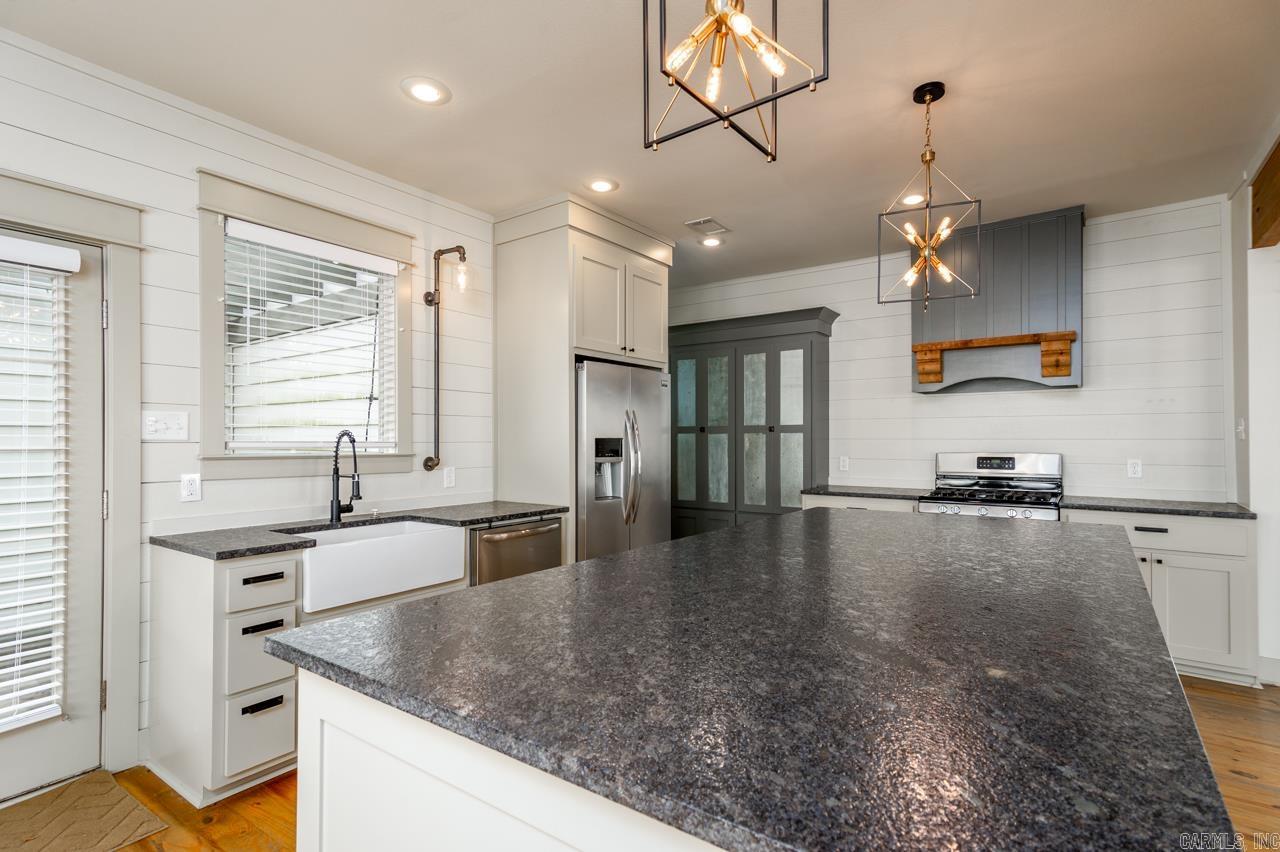 846 Donaghey  Conway, AR