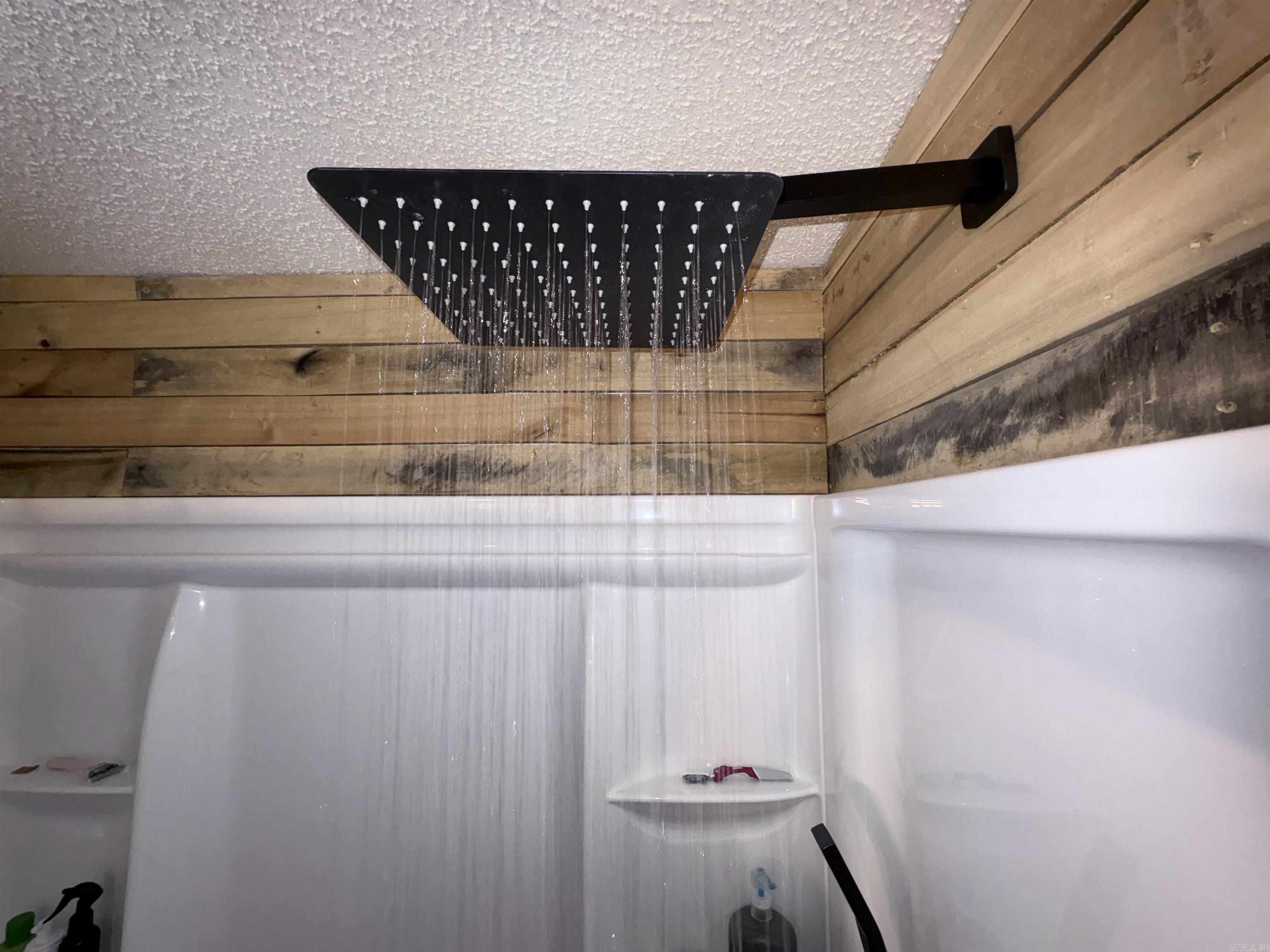 140 Whispering Oak  Searcy, AR