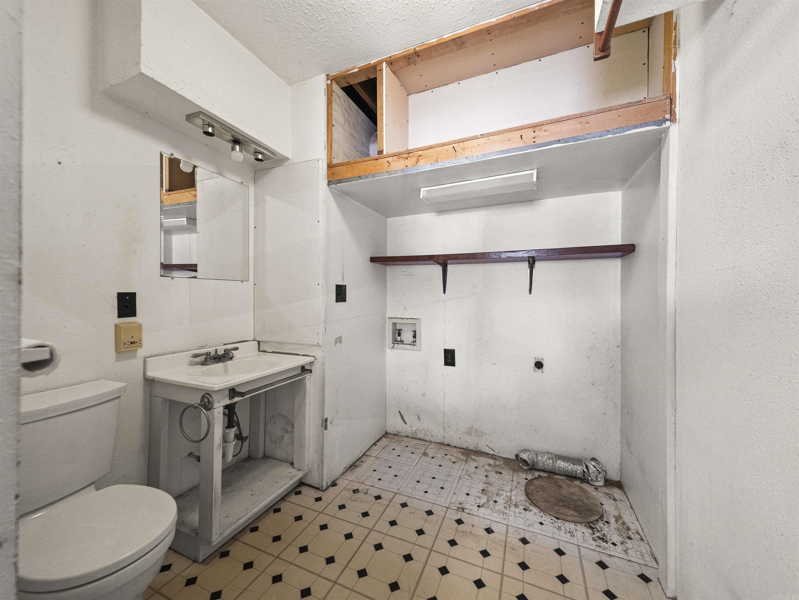 18204 N Lake Norrell  Alexander, AR