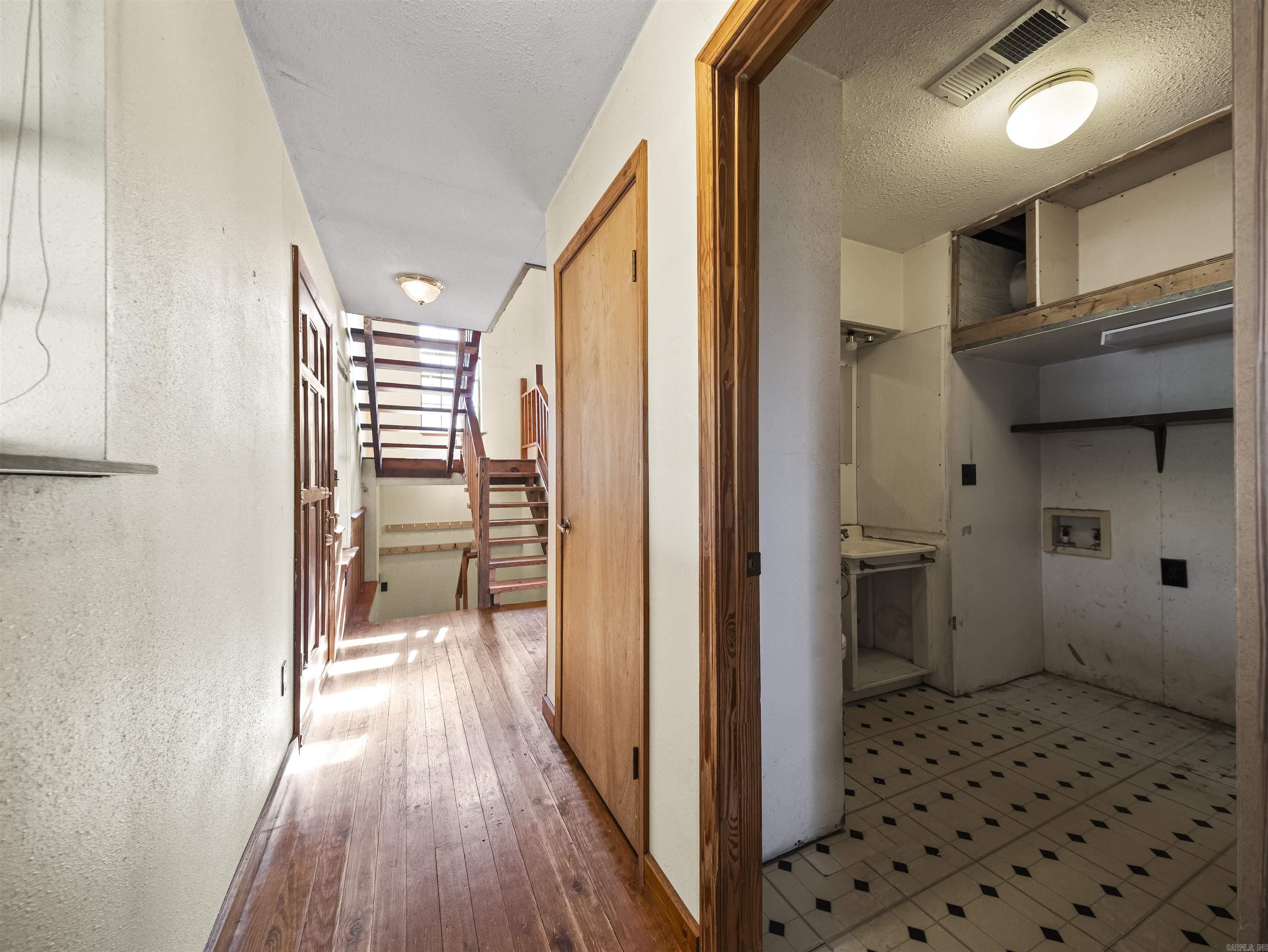 18204 N Lake Norrell  Alexander, AR