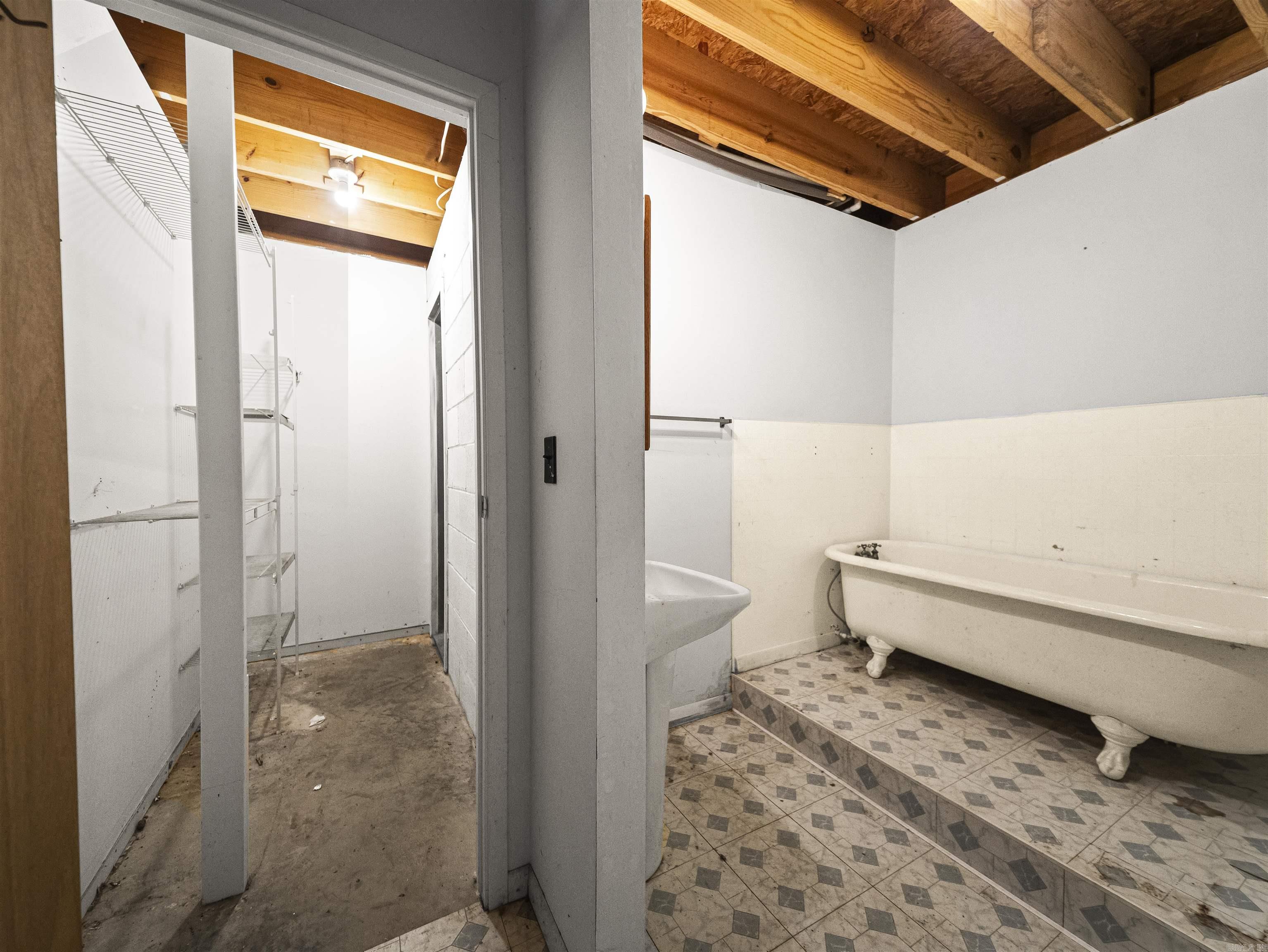 18204 N Lake Norrell  Alexander, AR