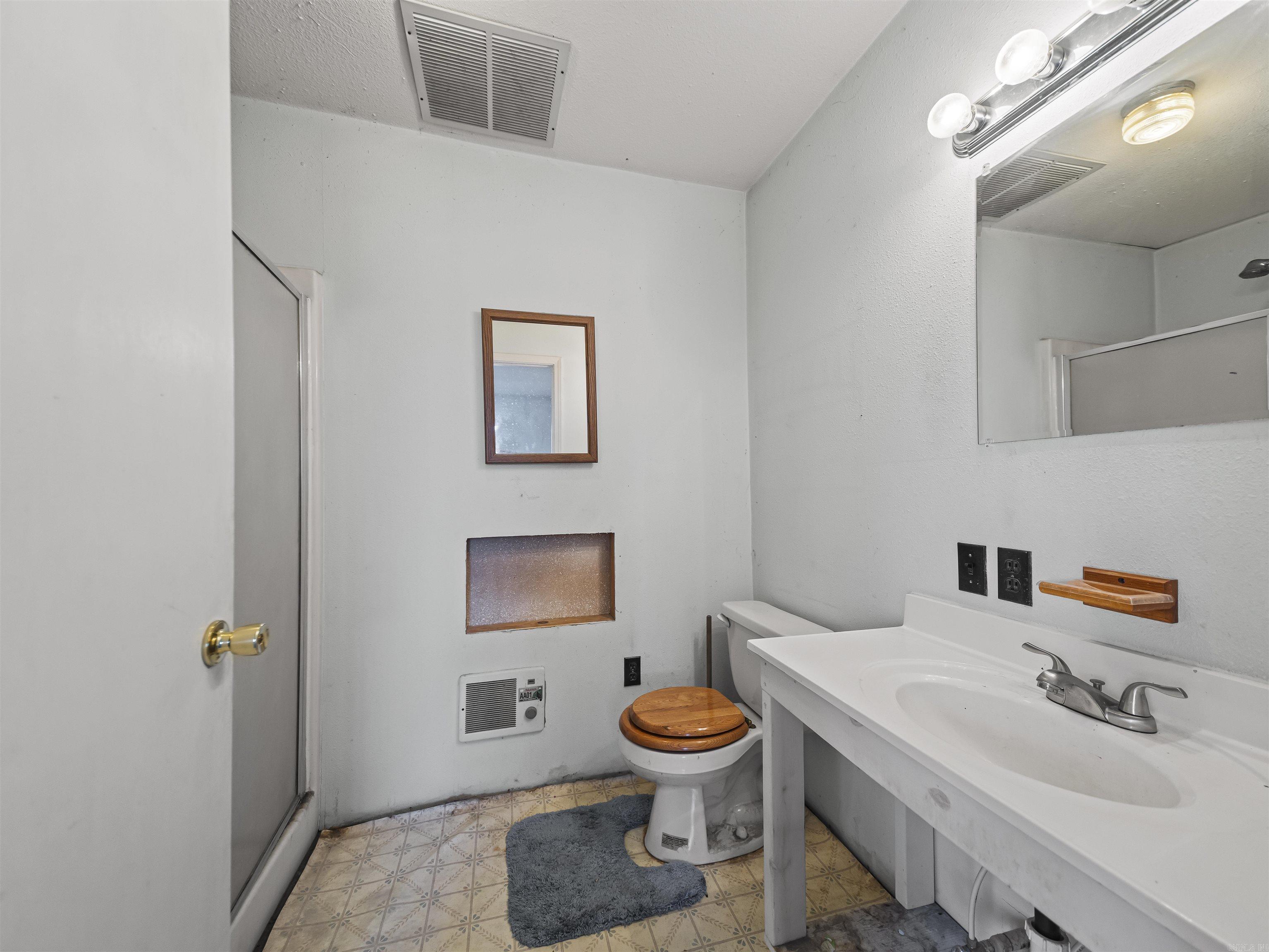 18204 N Lake Norrell  Alexander, AR