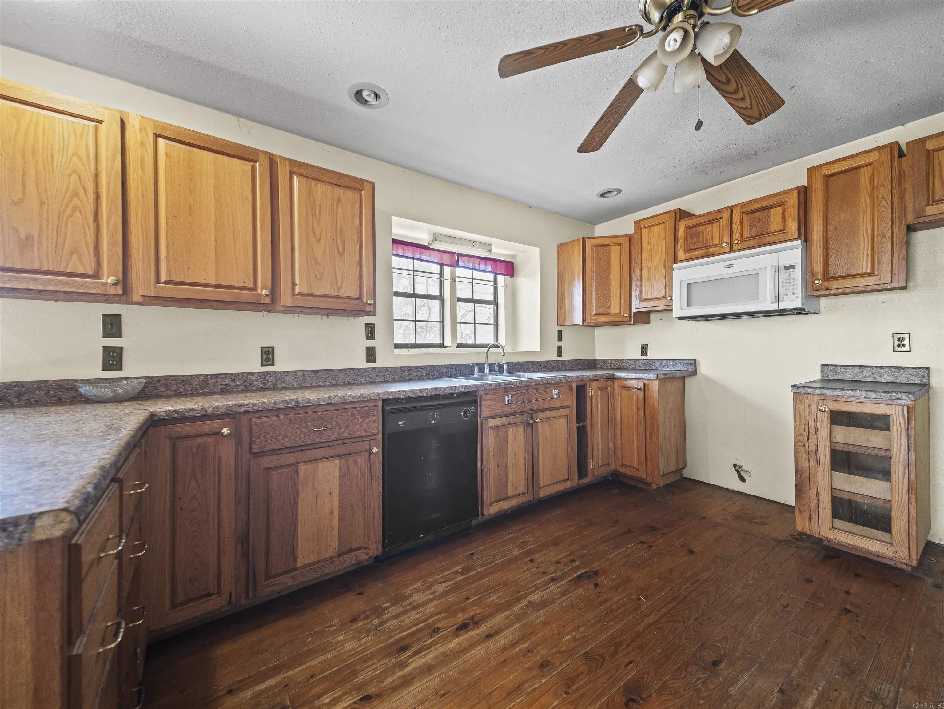 18204 N Lake Norrell  Alexander, AR