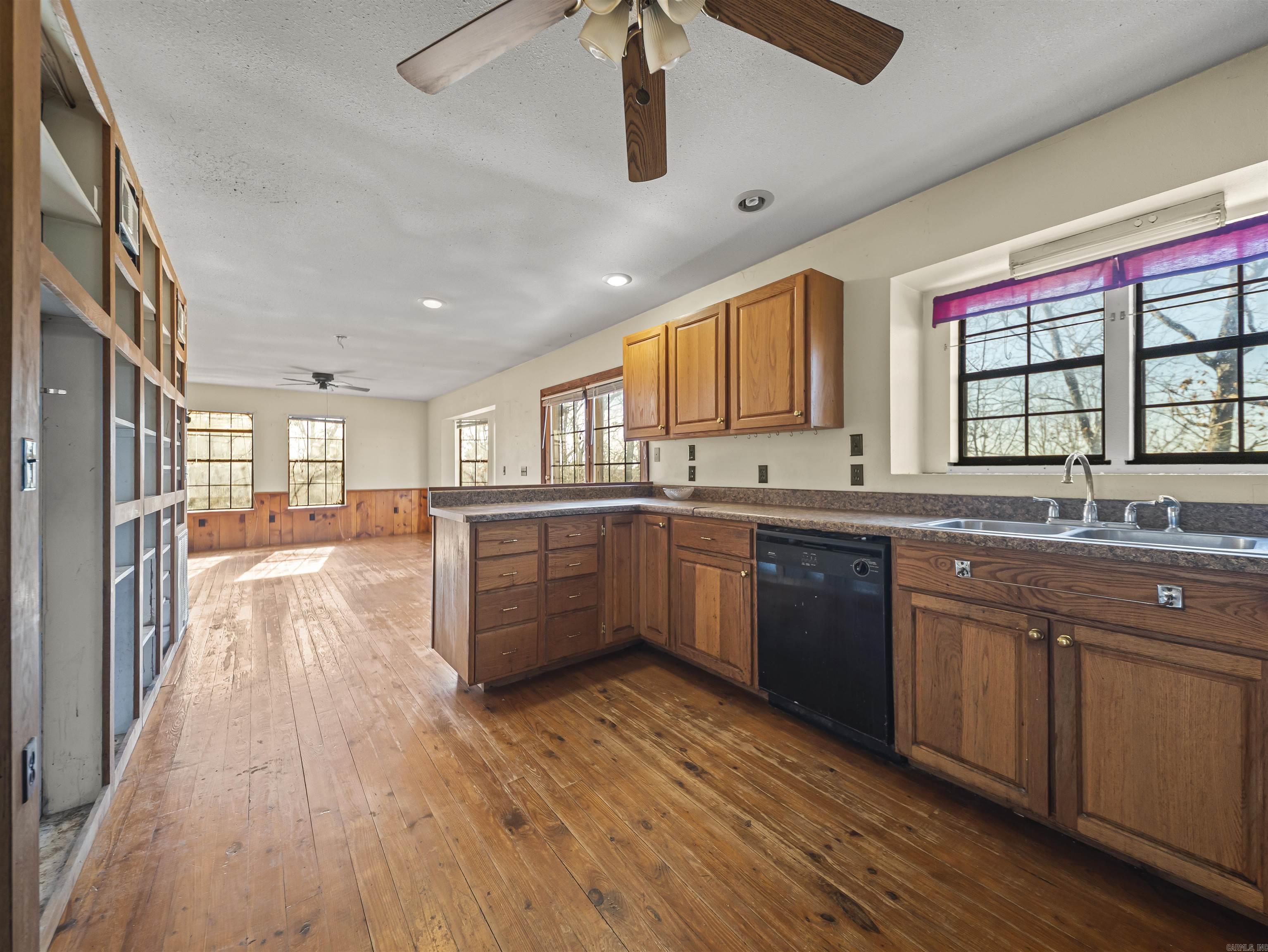 18204 N Lake Norrell  Alexander, AR